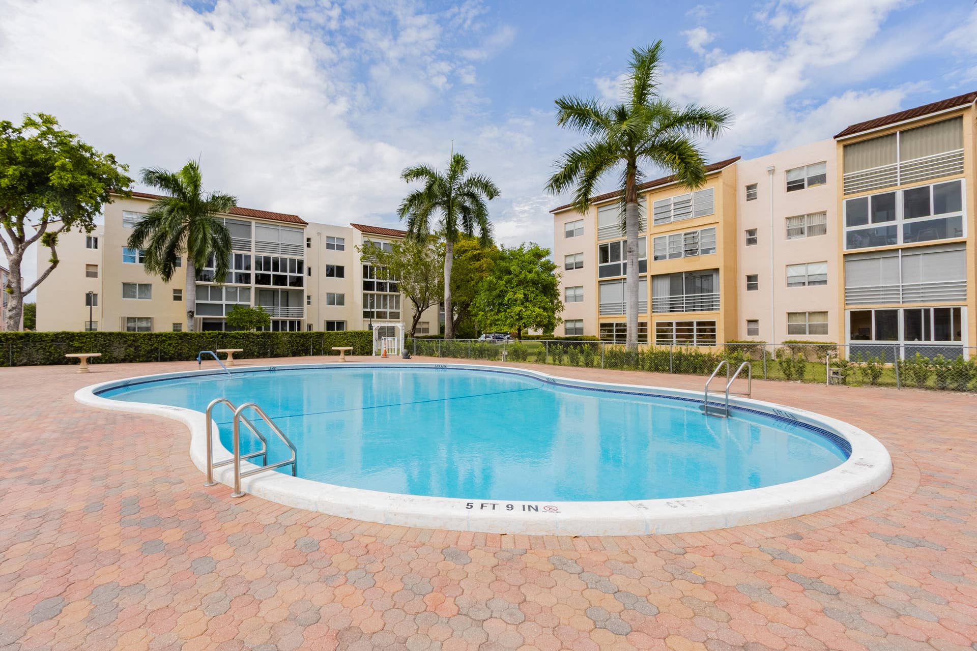2811 Somerset Drive, #412, Lauderdale Lakes, FL 33311 29