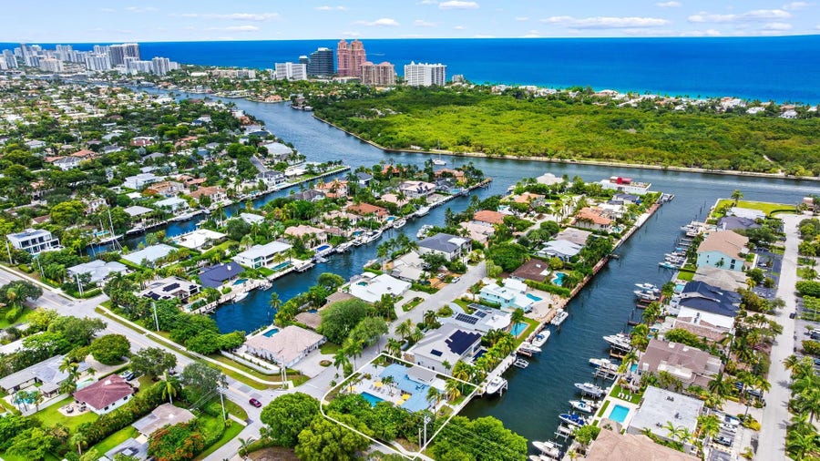 Property photo for 1524 Bayview Drive, Fort Lauderdale, FL