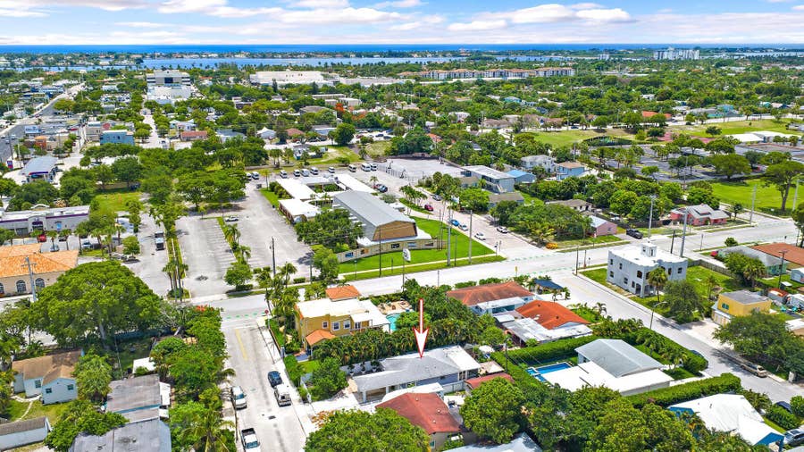Property photo for 904 Ortega Road, West Palm Beach, FL