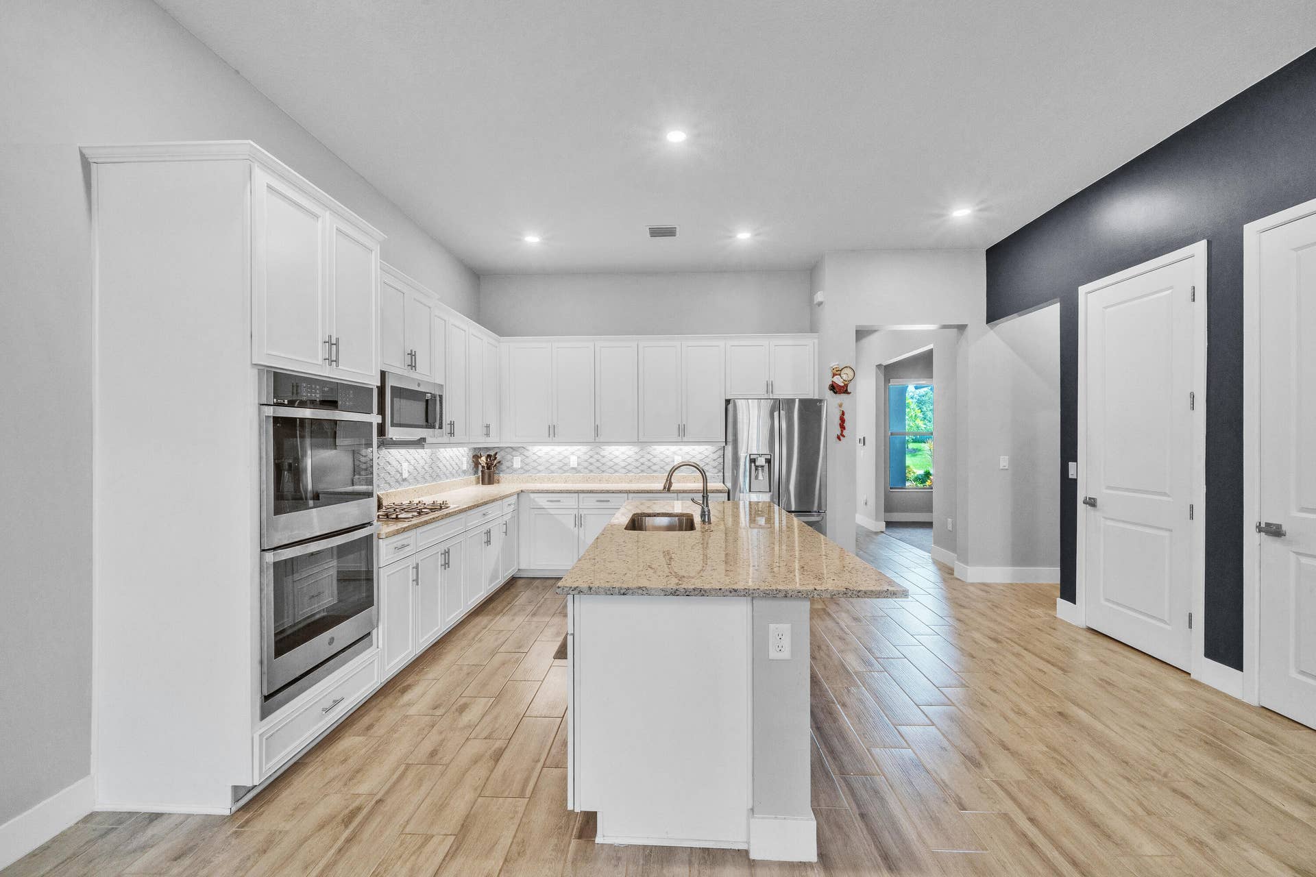 7524 N Blue Spring Drive, Parkland, FL 33067 9 Kitchen (3)