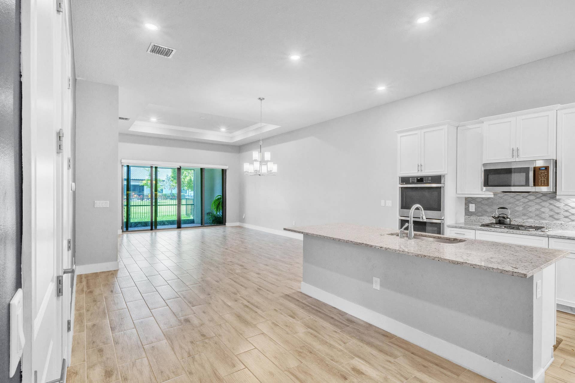 7524 N Blue Spring Drive, Parkland, FL 33067 11 Living Area (1)