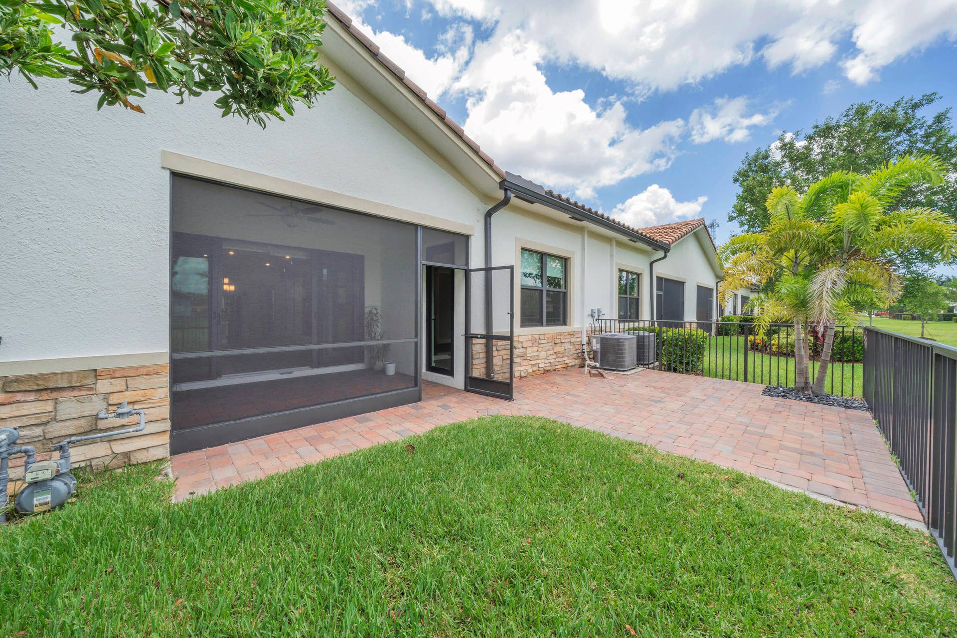 7524 N Blue Spring Drive, Parkland, FL 33067 13 Backyard (4)
