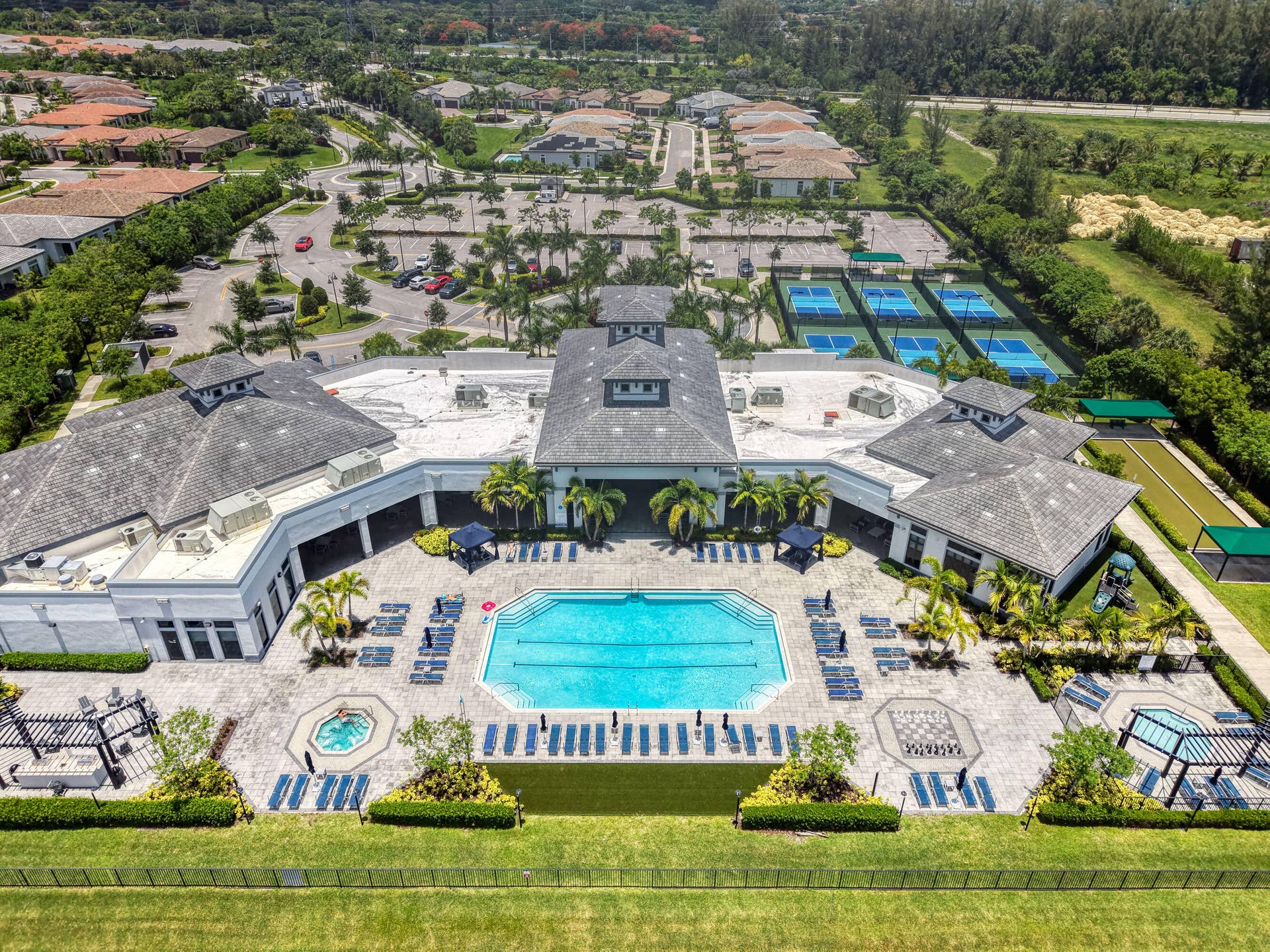 7524 N Blue Spring Drive, Parkland, FL 33067 20 Clubhouse Aerials (3)