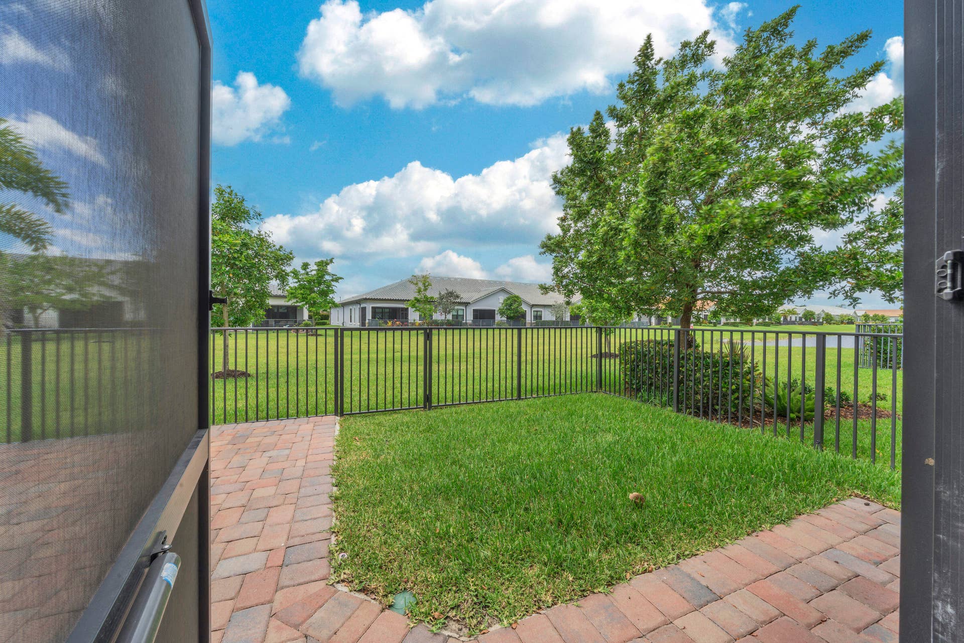 7524 N Blue Spring Drive, Parkland, FL 33067 12 Patio (3)