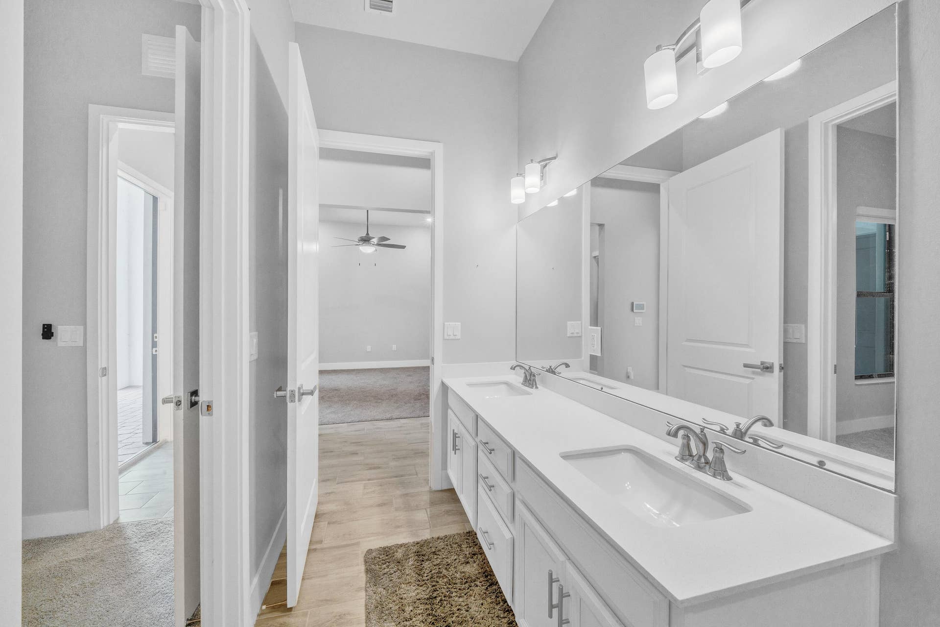 7524 N Blue Spring Drive, Parkland, FL 33067 6 Guest Bathroom (2)