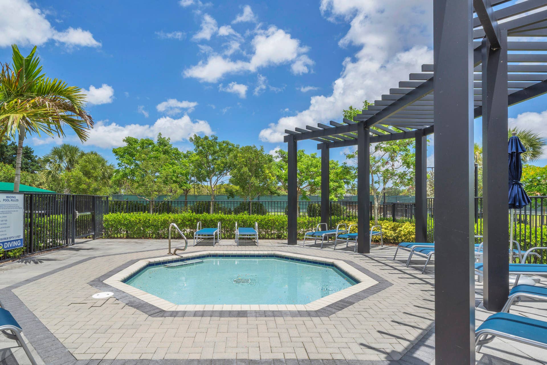 7524 N Blue Spring Drive, Parkland, FL 33067 22 Clubhouse Pool (2)