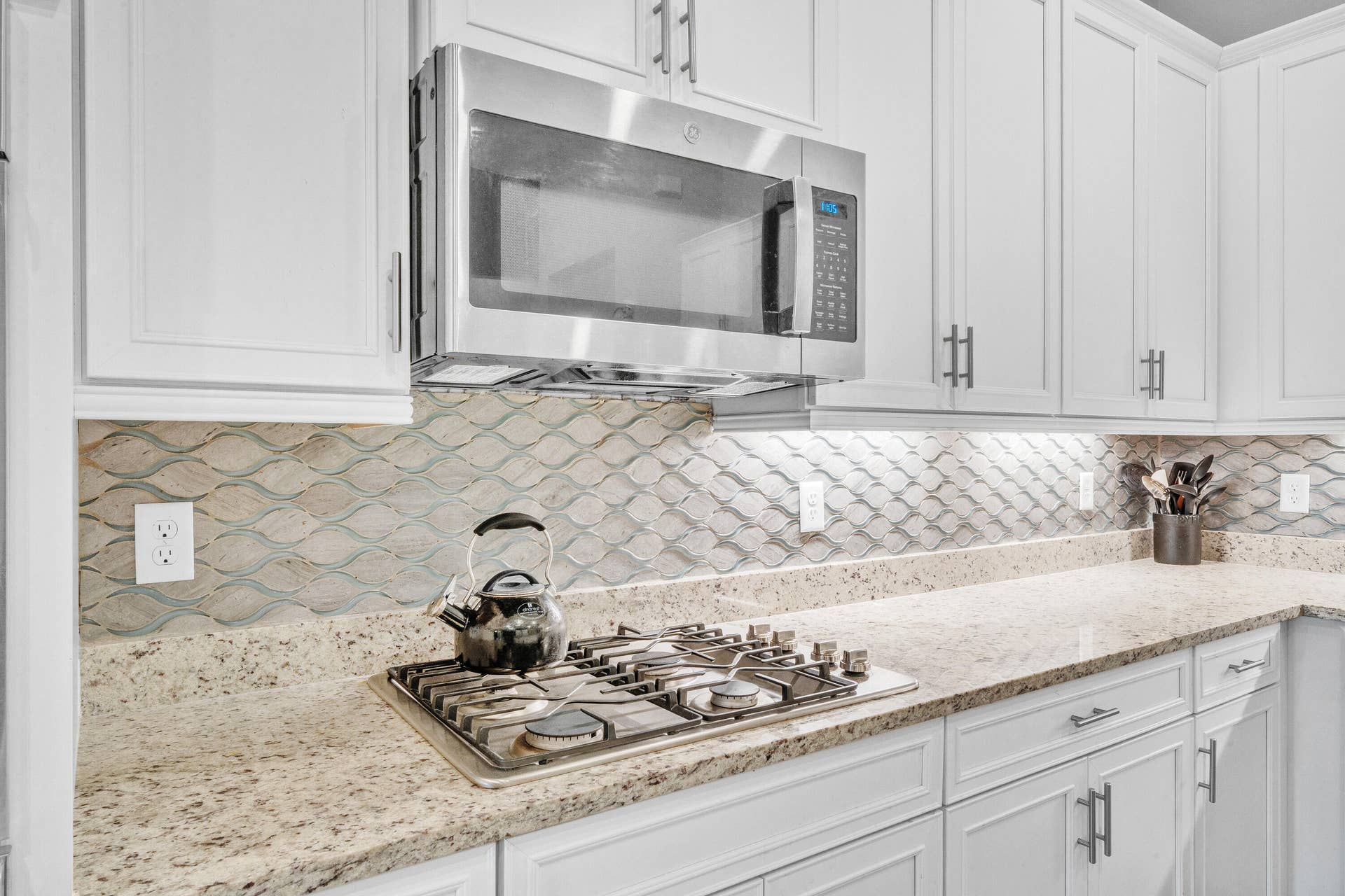 7524 N Blue Spring Drive, Parkland, FL 33067 9 Kitchen (5)