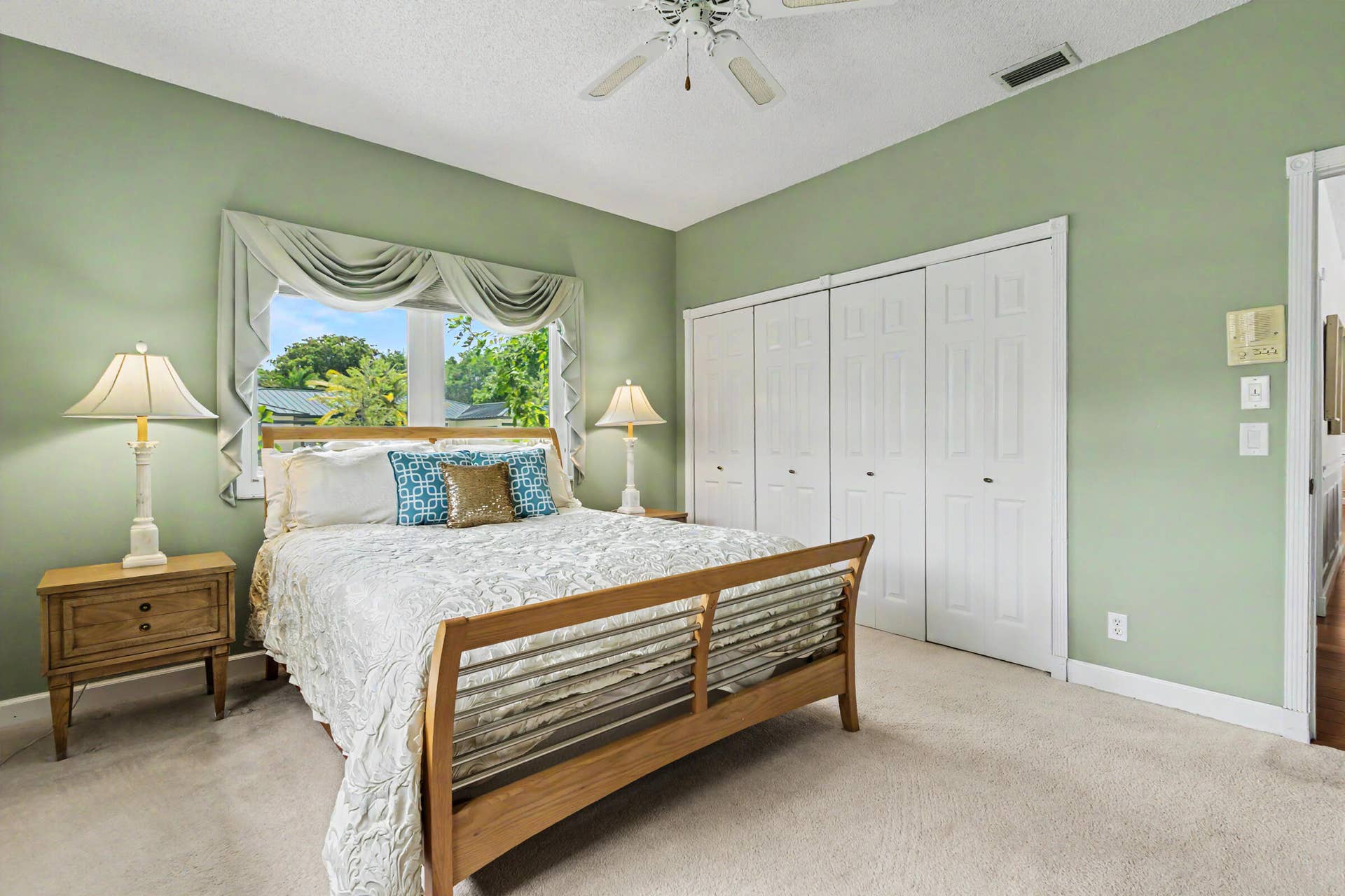 770 Ranch Road, Weston, FL 33326 3rd Bedroom with double wide closet