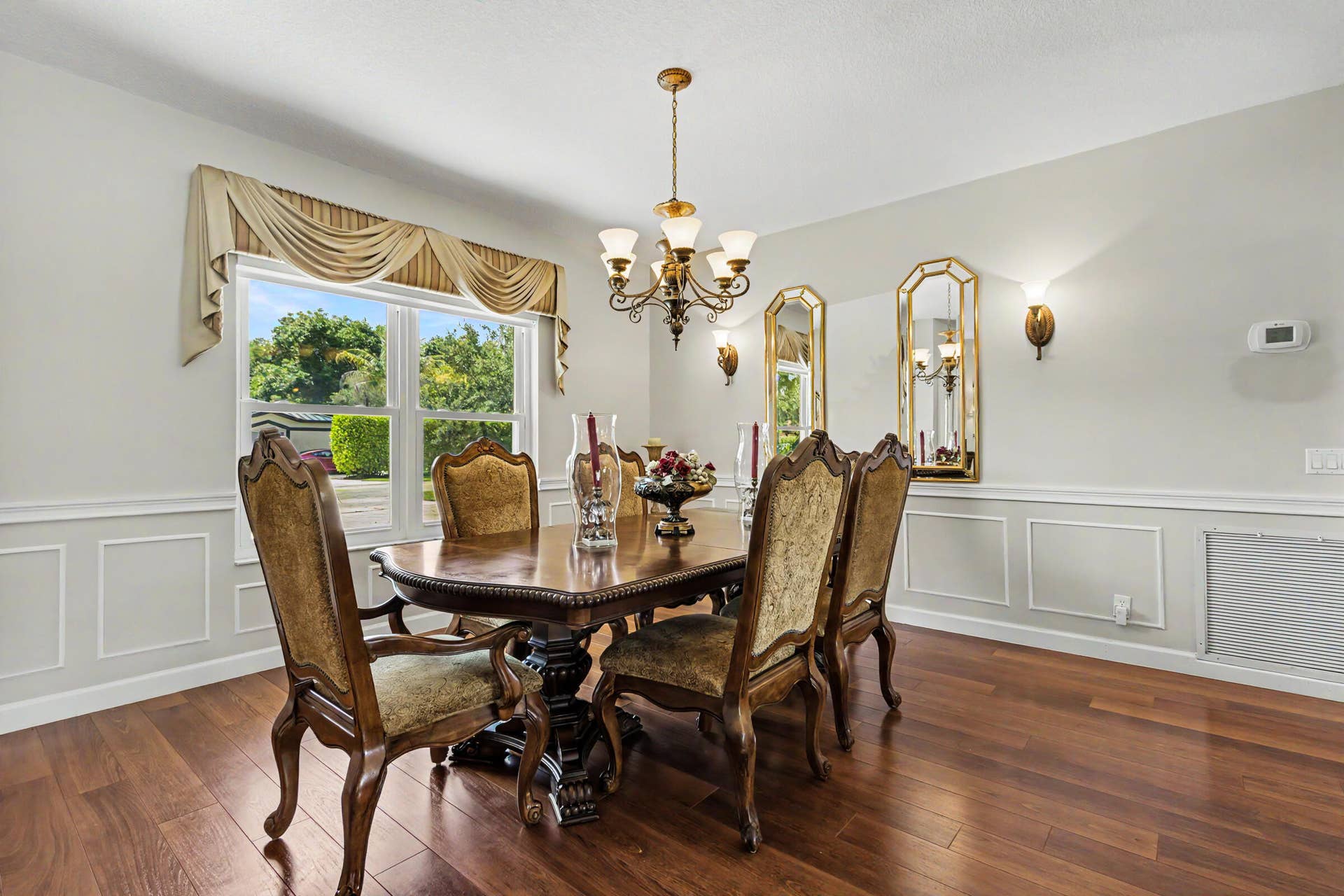 770 Ranch Road, Weston, FL 33326 Formal dining room