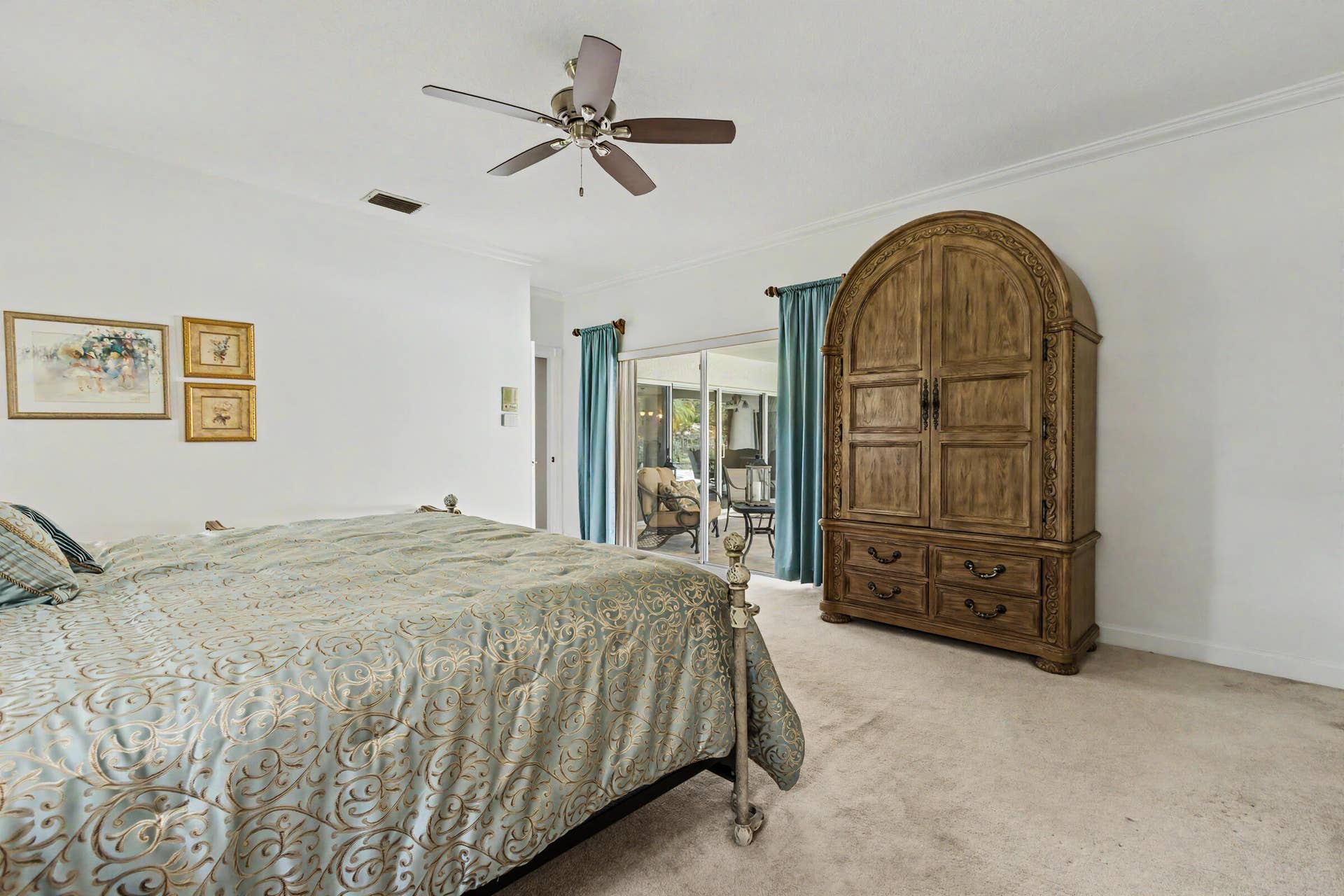 770 Ranch Road, Weston, FL 33326 Very spacious Master Bedroom Suite