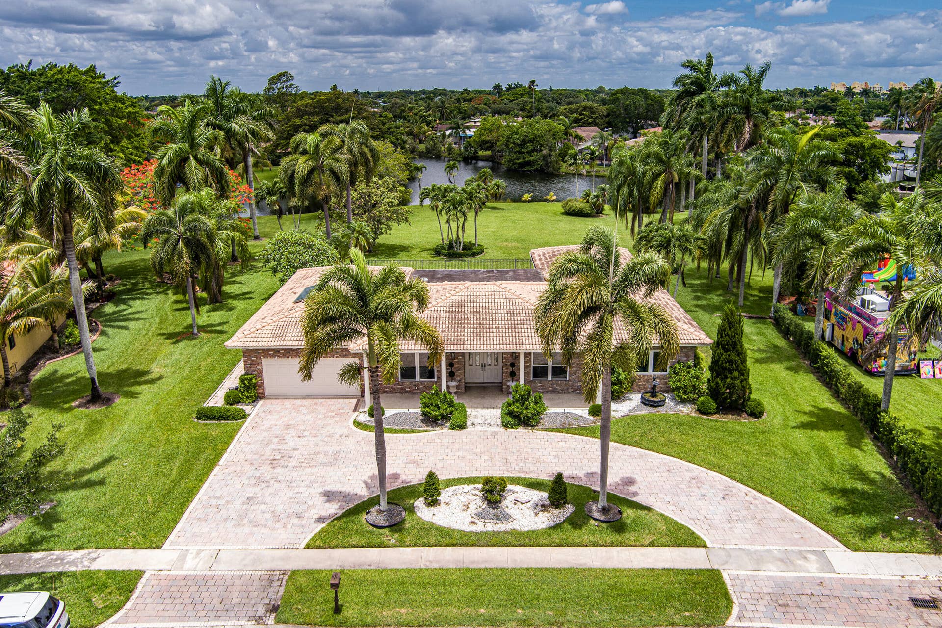 770 Ranch Road, Weston, FL 33326 Aerial view - Home located on expansive waterfront lot