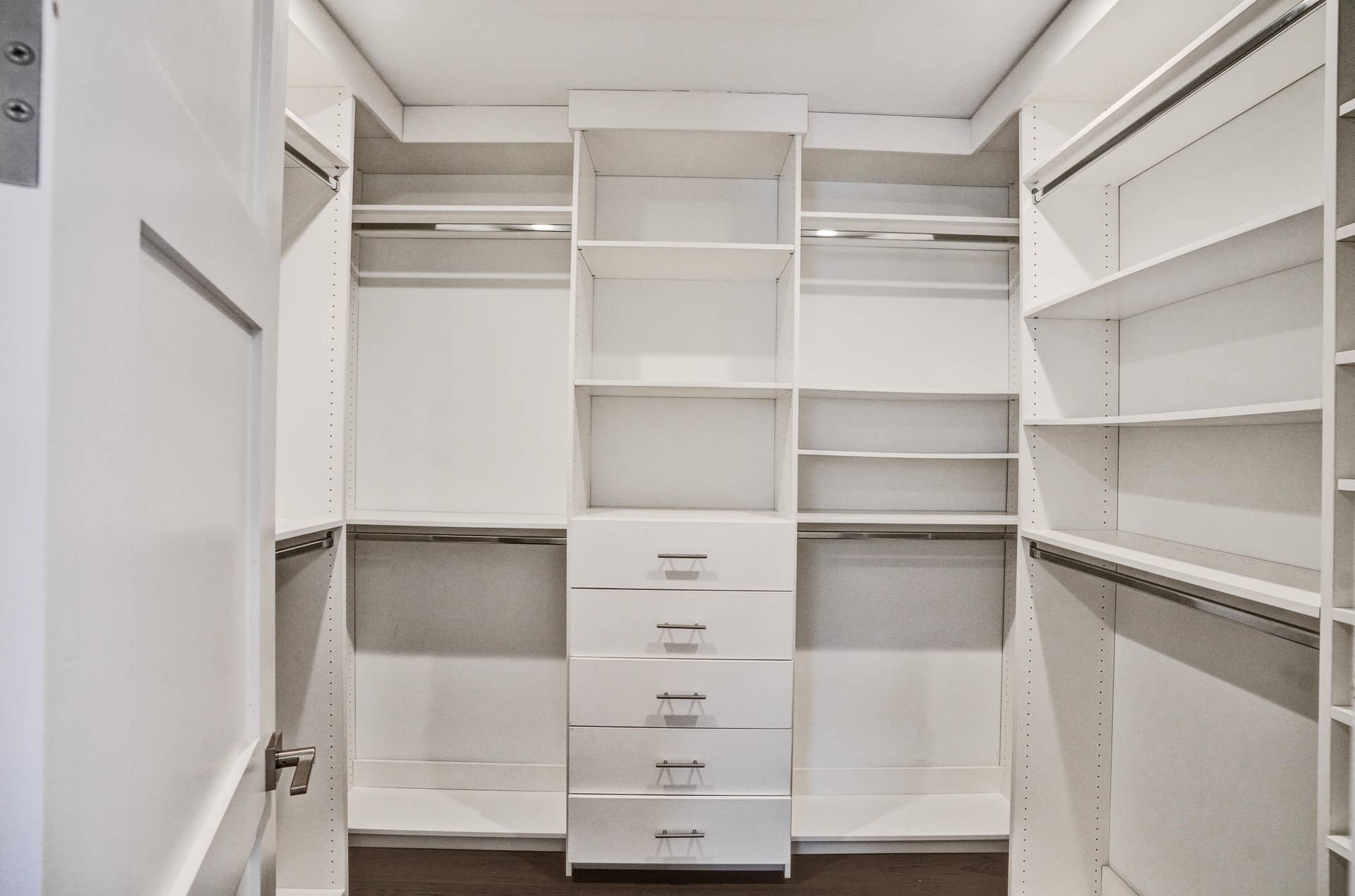 918 SE 8th Street, Fort Lauderdale, FL 33316 Primary suite closet #2.
