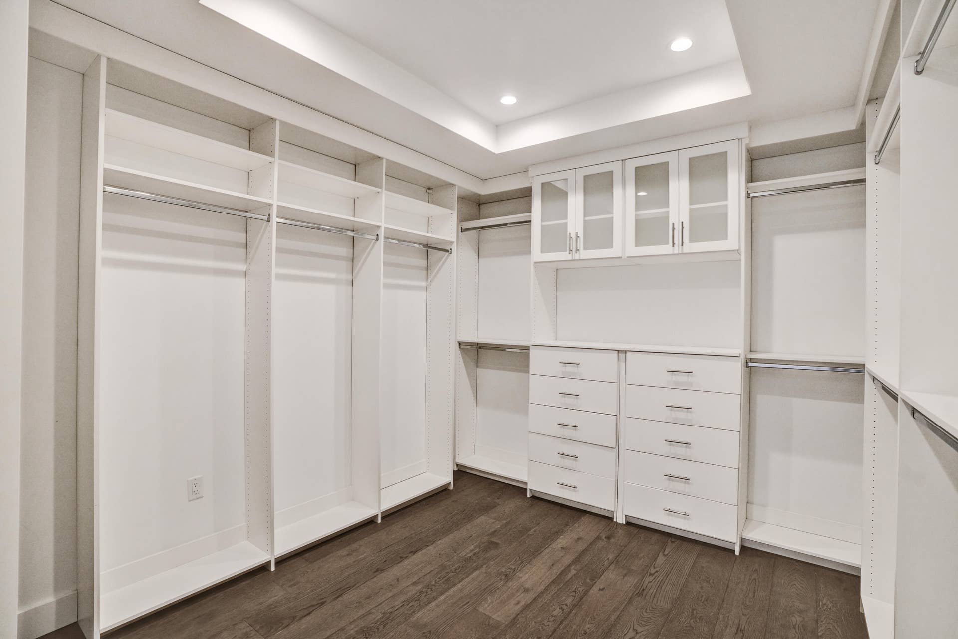 918 SE 8th Street, Fort Lauderdale, FL 33316 Spacious primary walk in closet #1.