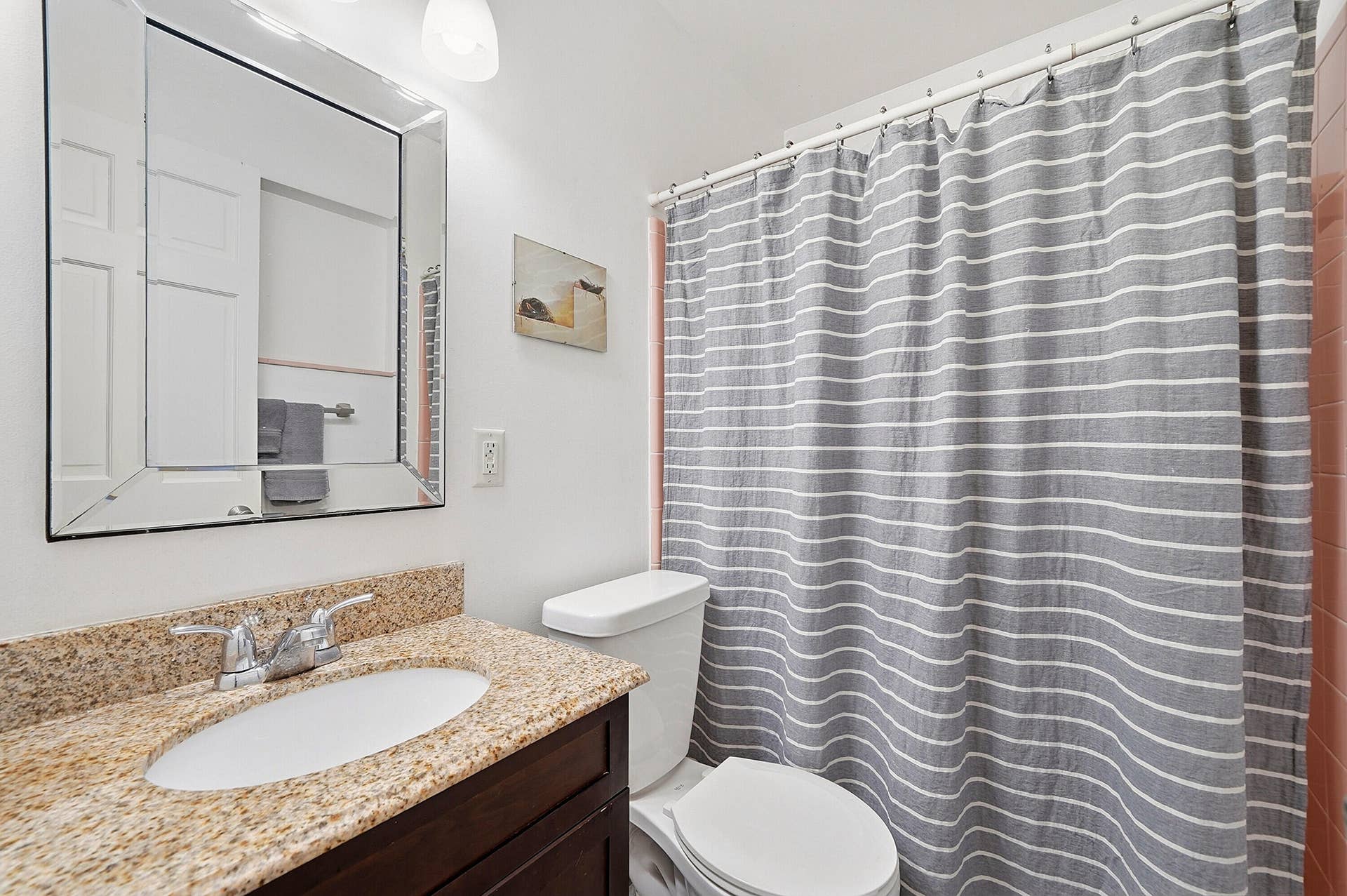 2417 NW 7th Avenue, Wilton Manors, FL 33311 38_primary bathroom
