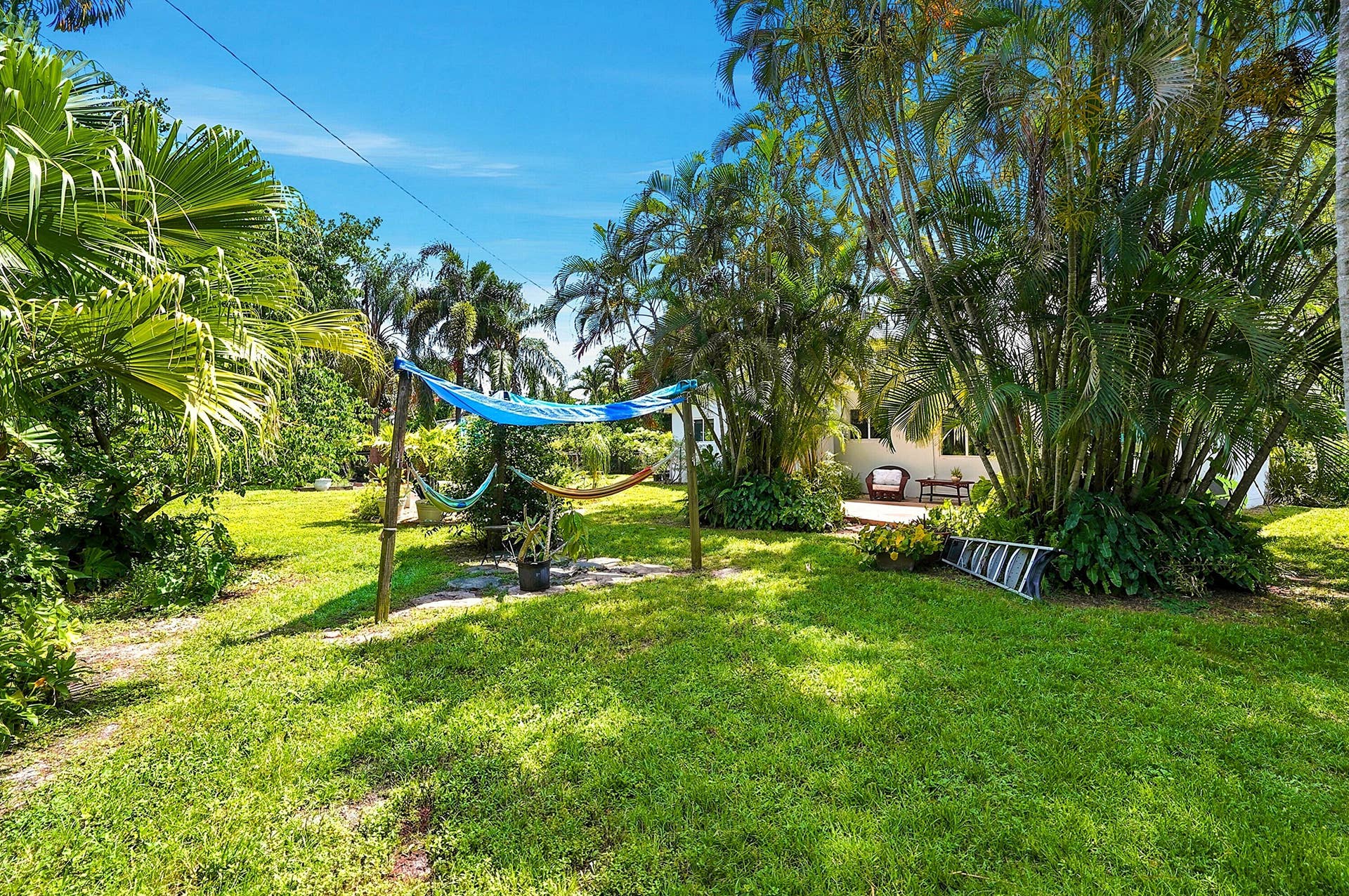 2417 NW 7th Avenue, Wilton Manors, FL 33311 33_yard