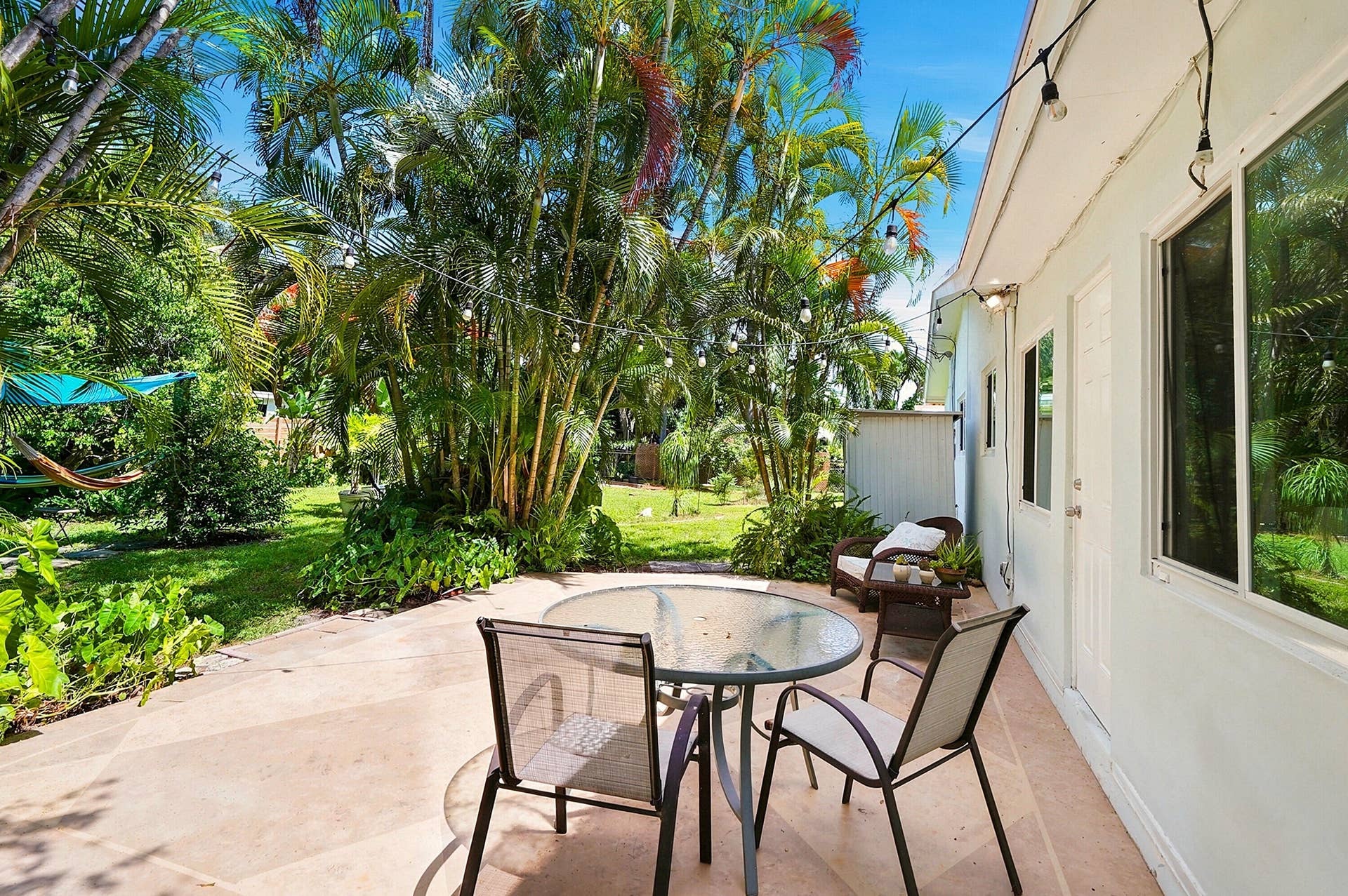 2417 NW 7th Avenue, Wilton Manors, FL 33311 30_patio