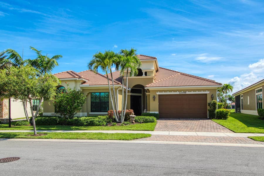 Property photo for 12095 Bastille Circle E, Parkland, FL
