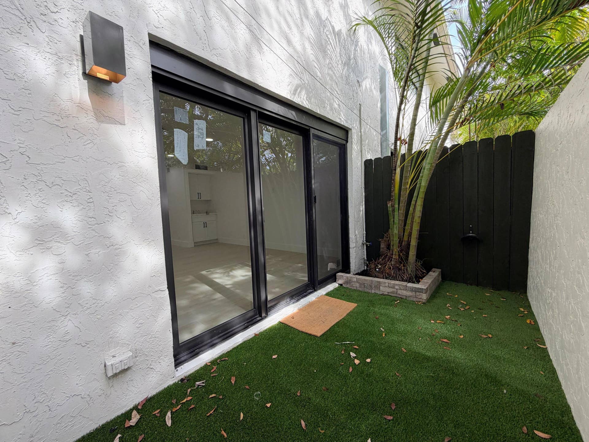 575 NE 7th Avenue, #4b, Fort Lauderdale, FL 33301 BACK PATIO