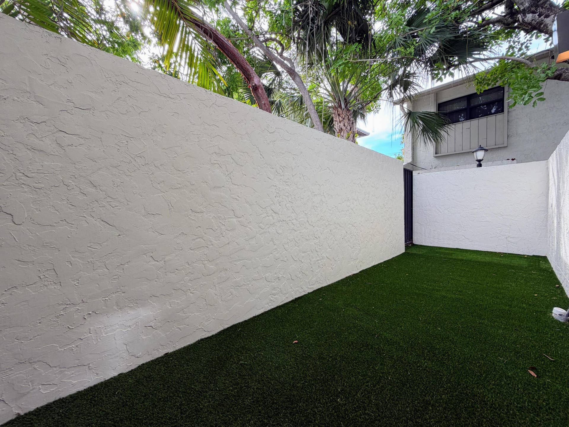 575 NE 7th Avenue, #4b, Fort Lauderdale, FL 33301 BACK PATIO