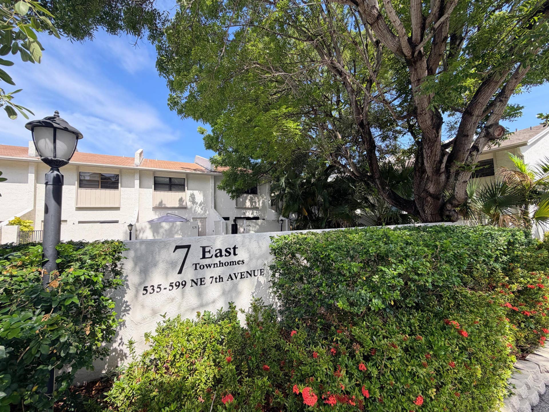 575 NE 7th Avenue, #4b, Fort Lauderdale, FL 33301 UNIT 4B