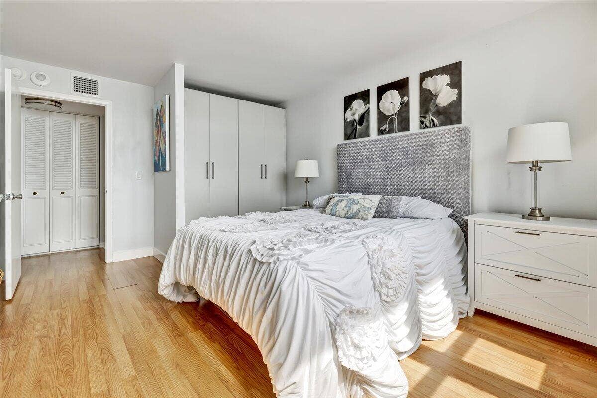 5600 N Flagler Drive, #Unit 1608, West Palm Beach, FL 33407 Guest Room