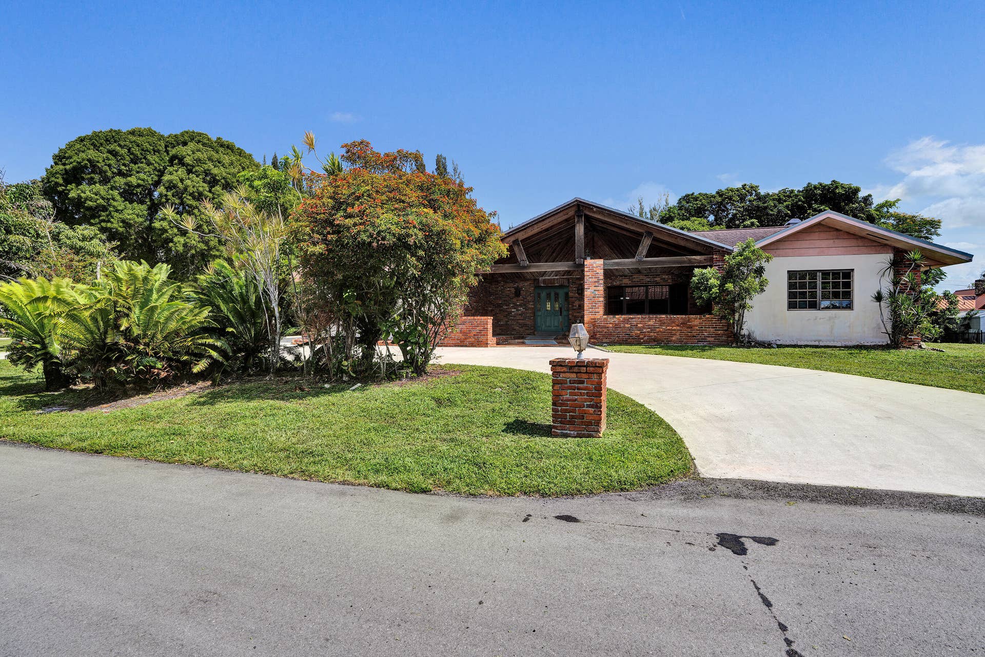 17151 SW 62nd Court, Southwest Ranches, FL 33331 DSC05296