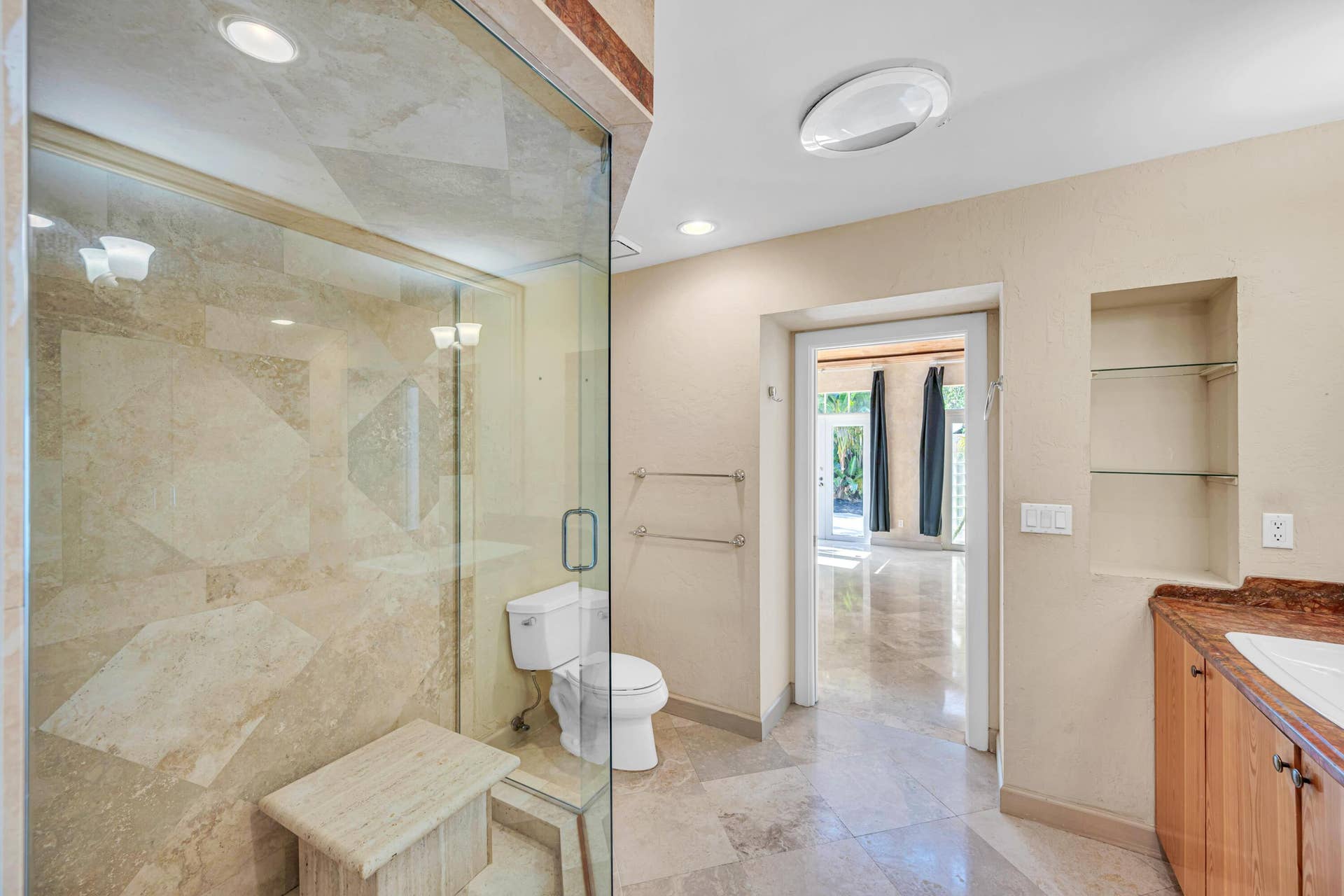1413 NE 4th Court, Fort Lauderdale, FL 33301 1413 NE 4TH CT-38