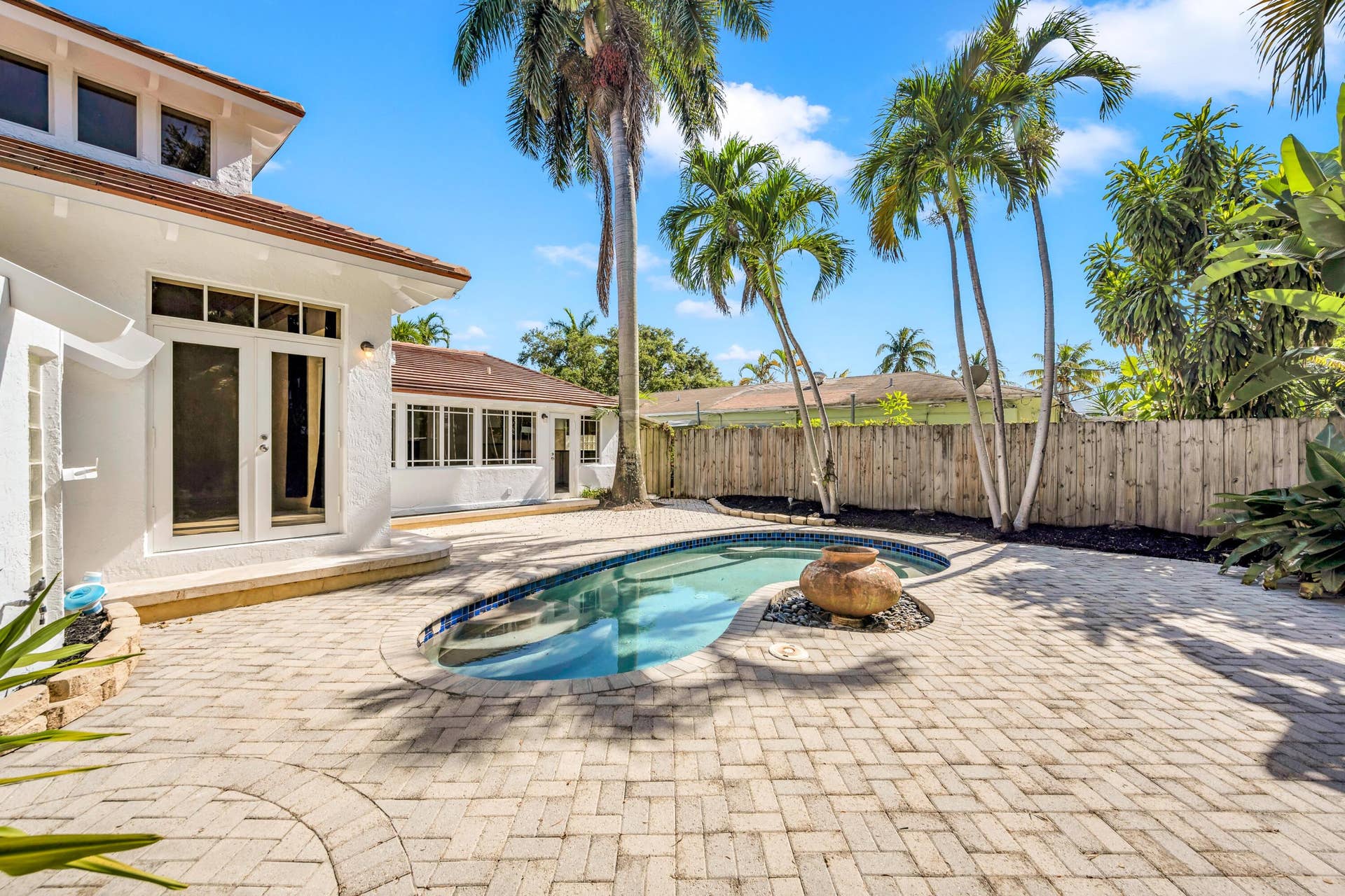 1413 NE 4th Court, Fort Lauderdale, FL 33301 1413 NE 4TH CT-26
