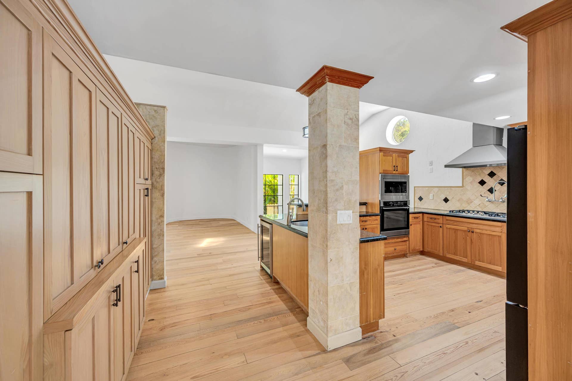 1413 NE 4th Court, Fort Lauderdale, FL 33301 1413 NE 4TH CT-16