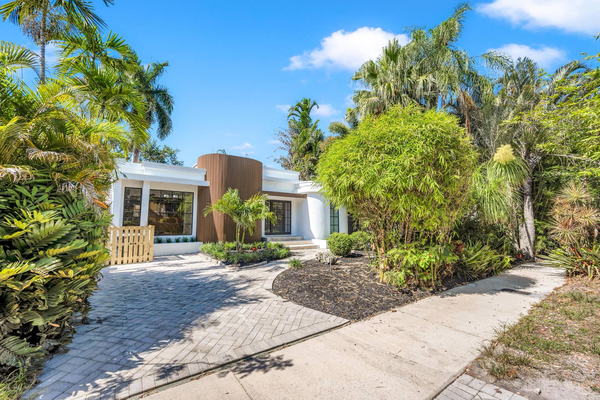 1413 NE 4th Court, Fort Lauderdale, FL 33301 1413 NE 4TH CT-2