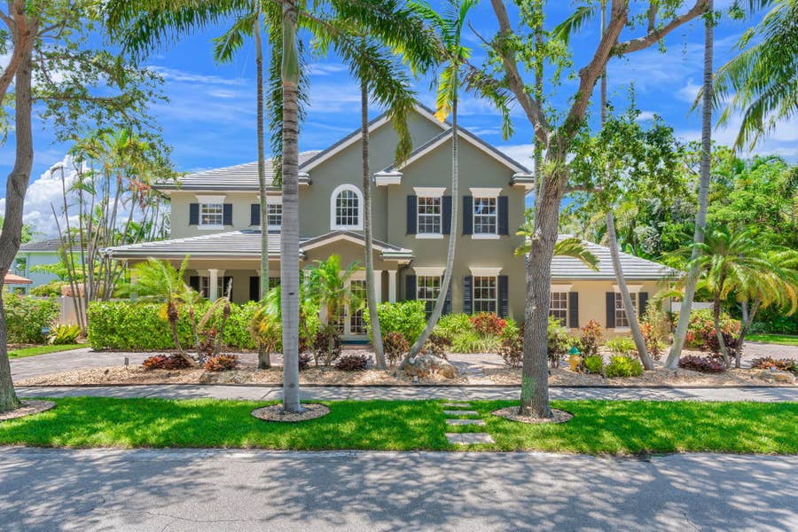Property photo for 633 NE 20th Street, Wilton Manors, FL