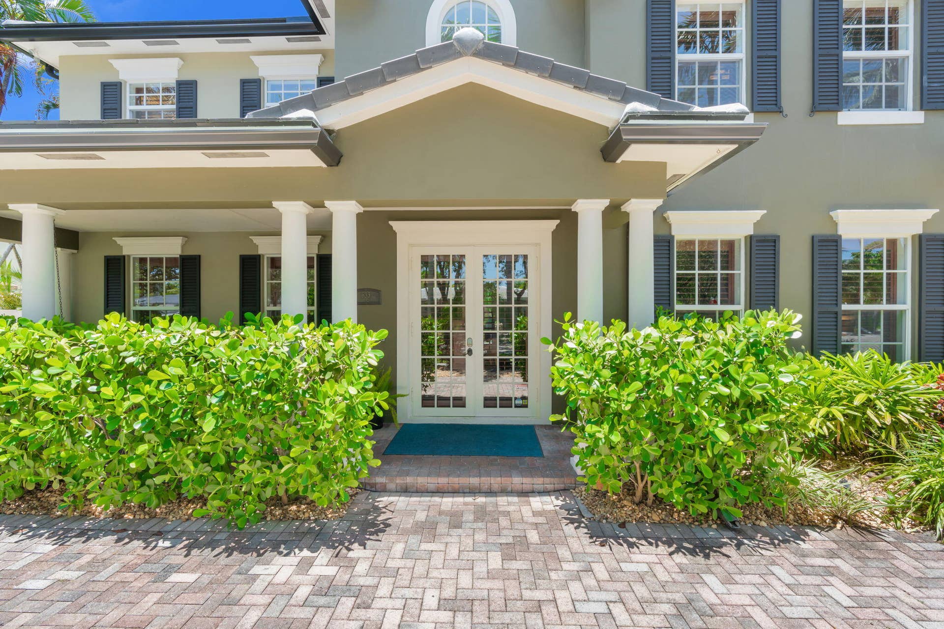 633 NE 20th Street, Wilton Manors, FL 33305 4-web-or-mls-633 NE 20th St, Wilton Mano