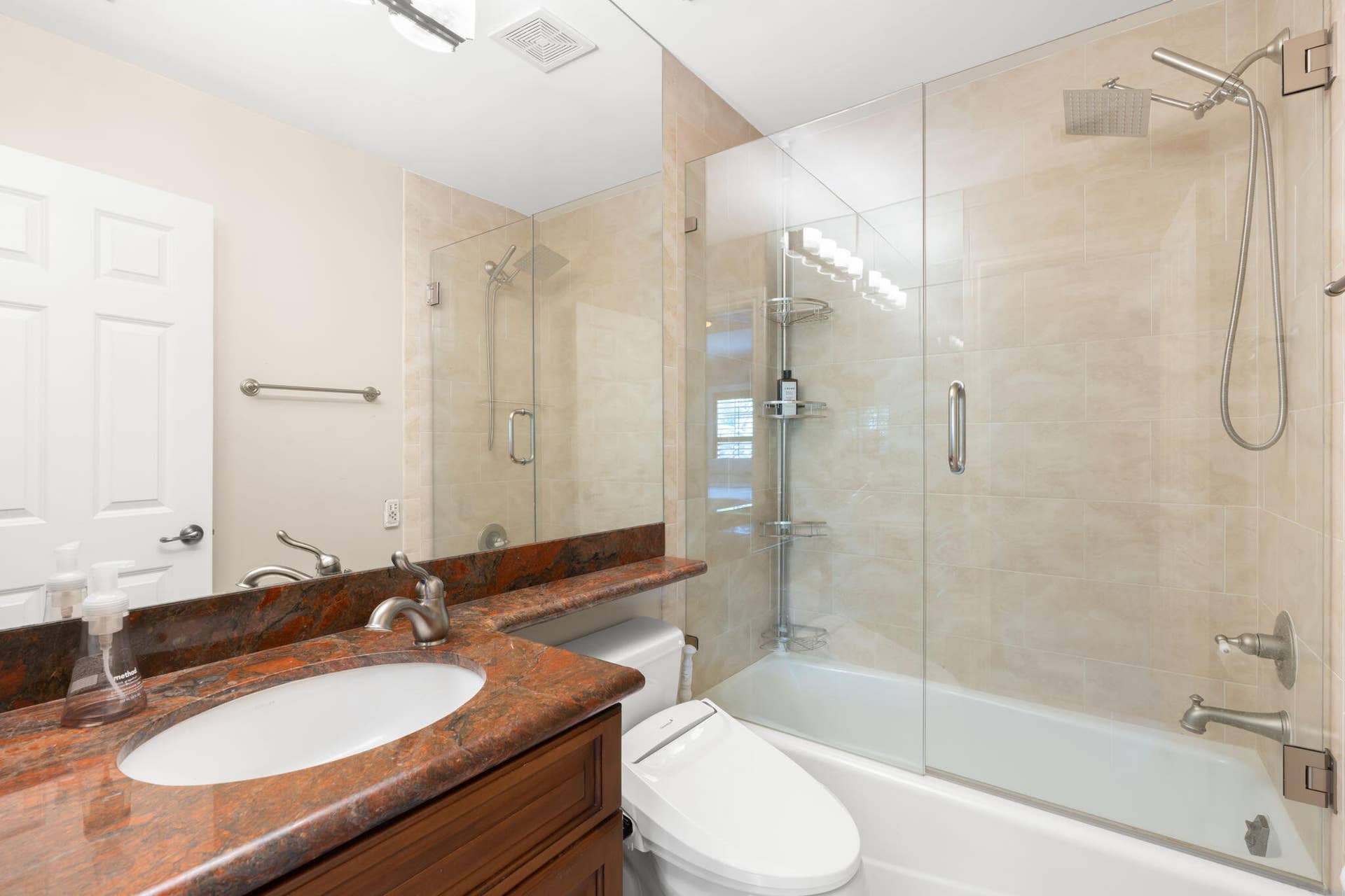 633 NE 20th Street, Wilton Manors, FL 33305 45-web-or-mls-633 NE 20th St, Wilton Man