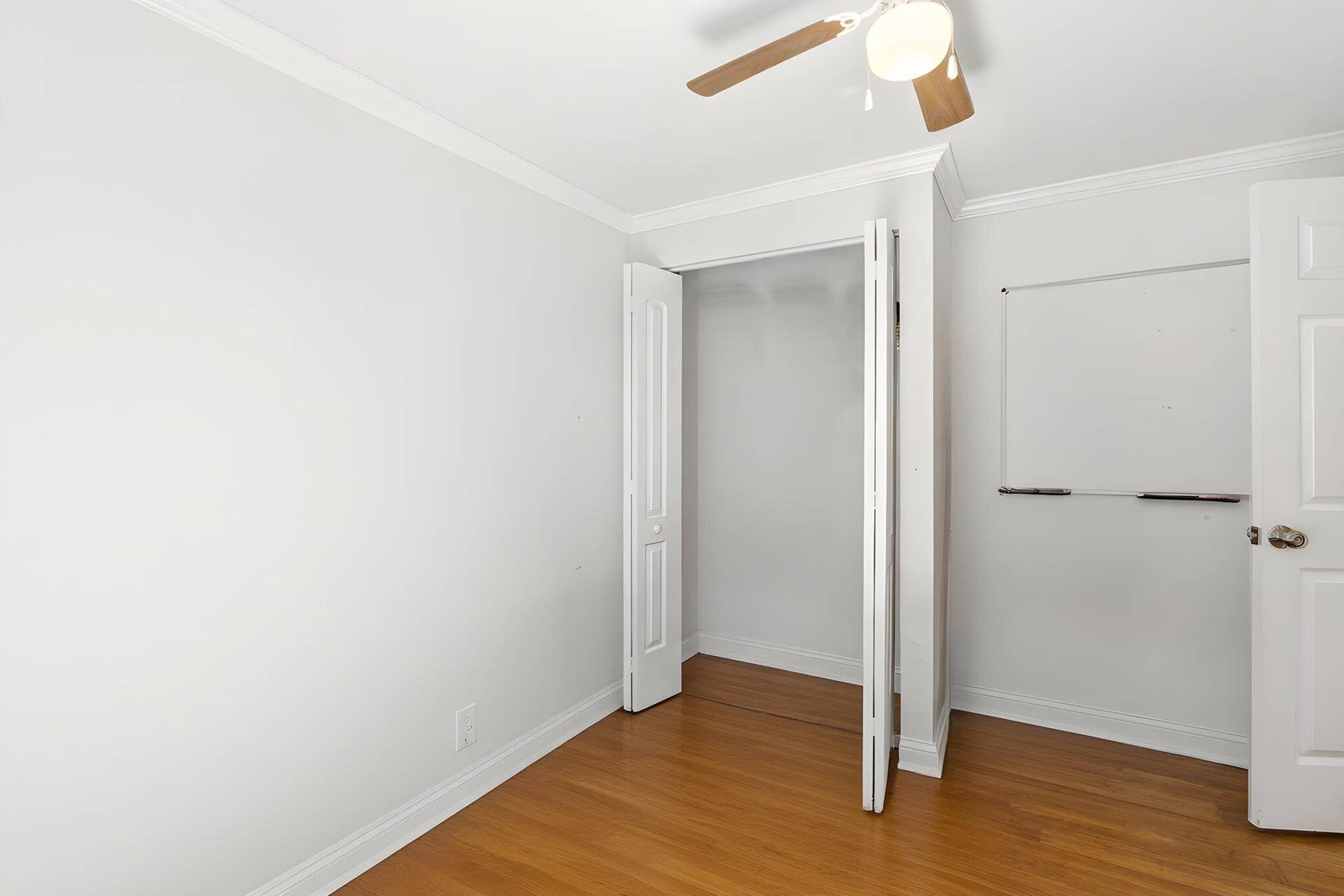 823 Doctor Martin Luther King Junior Boulevard, #823, Pompano Beach, FL 33060 12-web-or-mls-DSC08107_declutter_69279e0