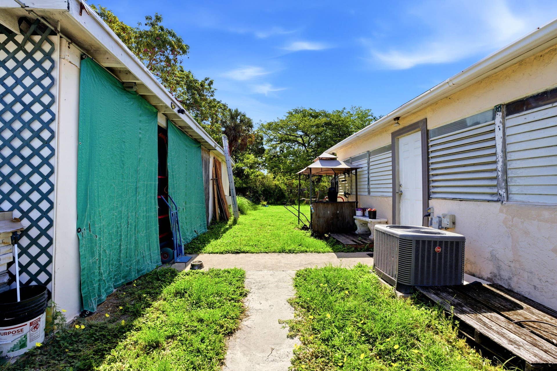 823 Doctor Martin Luther King Junior Boulevard, #823, Pompano Beach, FL 33060 24-web-or-mls-DSC08233_70b69f20