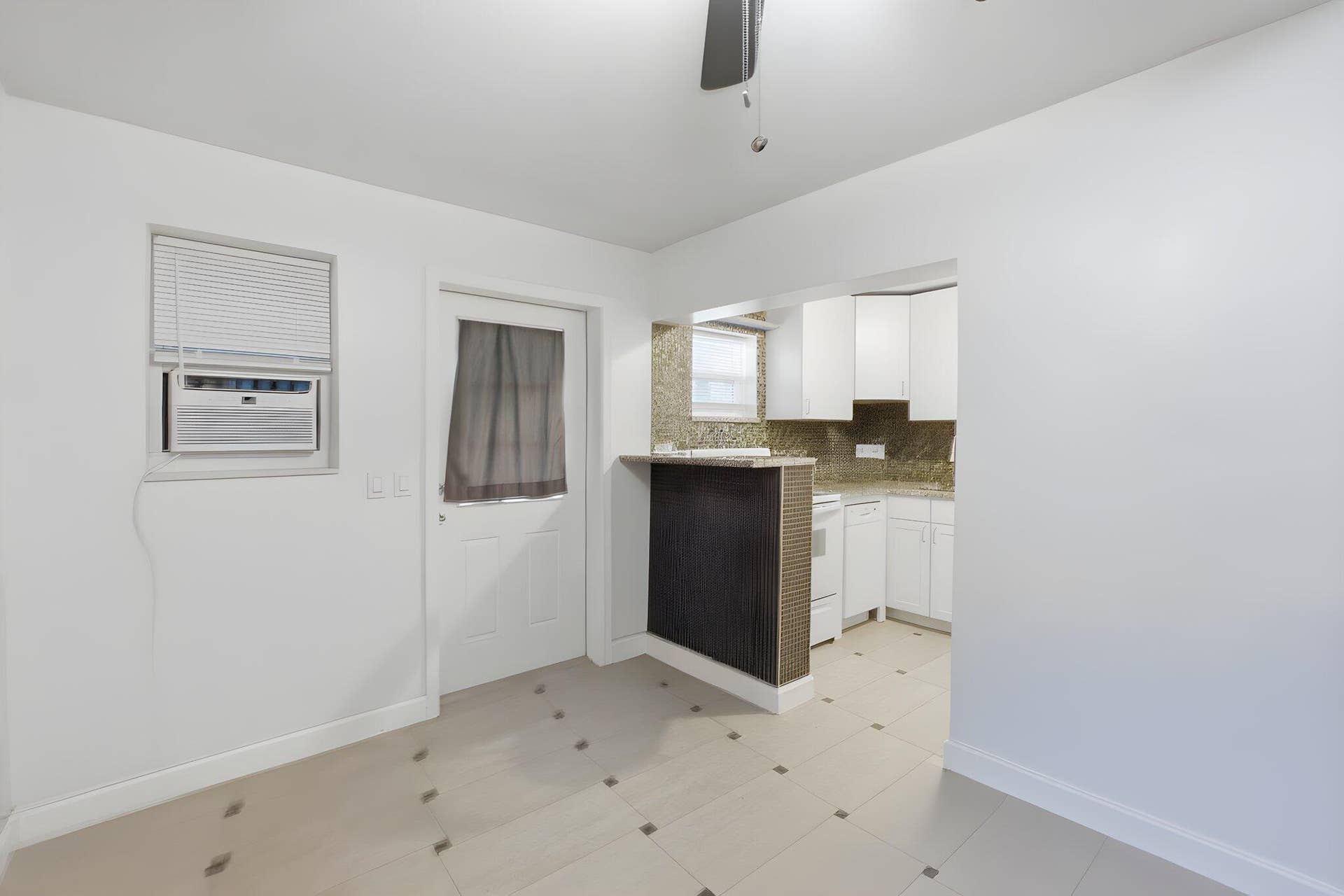 823 Doctor Martin Luther King Junior Boulevard, #823, Pompano Beach, FL 33060 1-web-or-mls-DSC08143 furniture removed