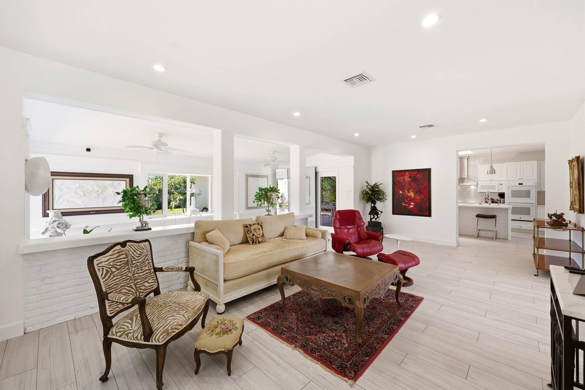 504 Bay Road, North Palm Beach, FL 33408 Living