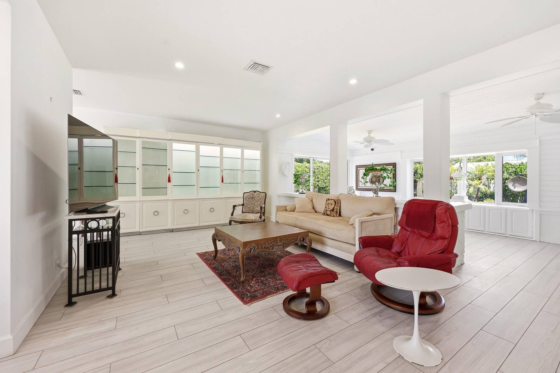 504 Bay Road, North Palm Beach, FL 33408 Living