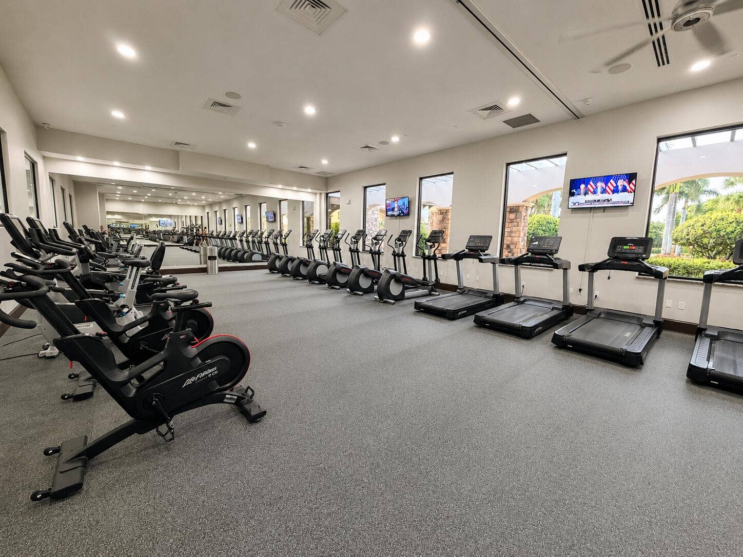 Plaza Del Lago Gym