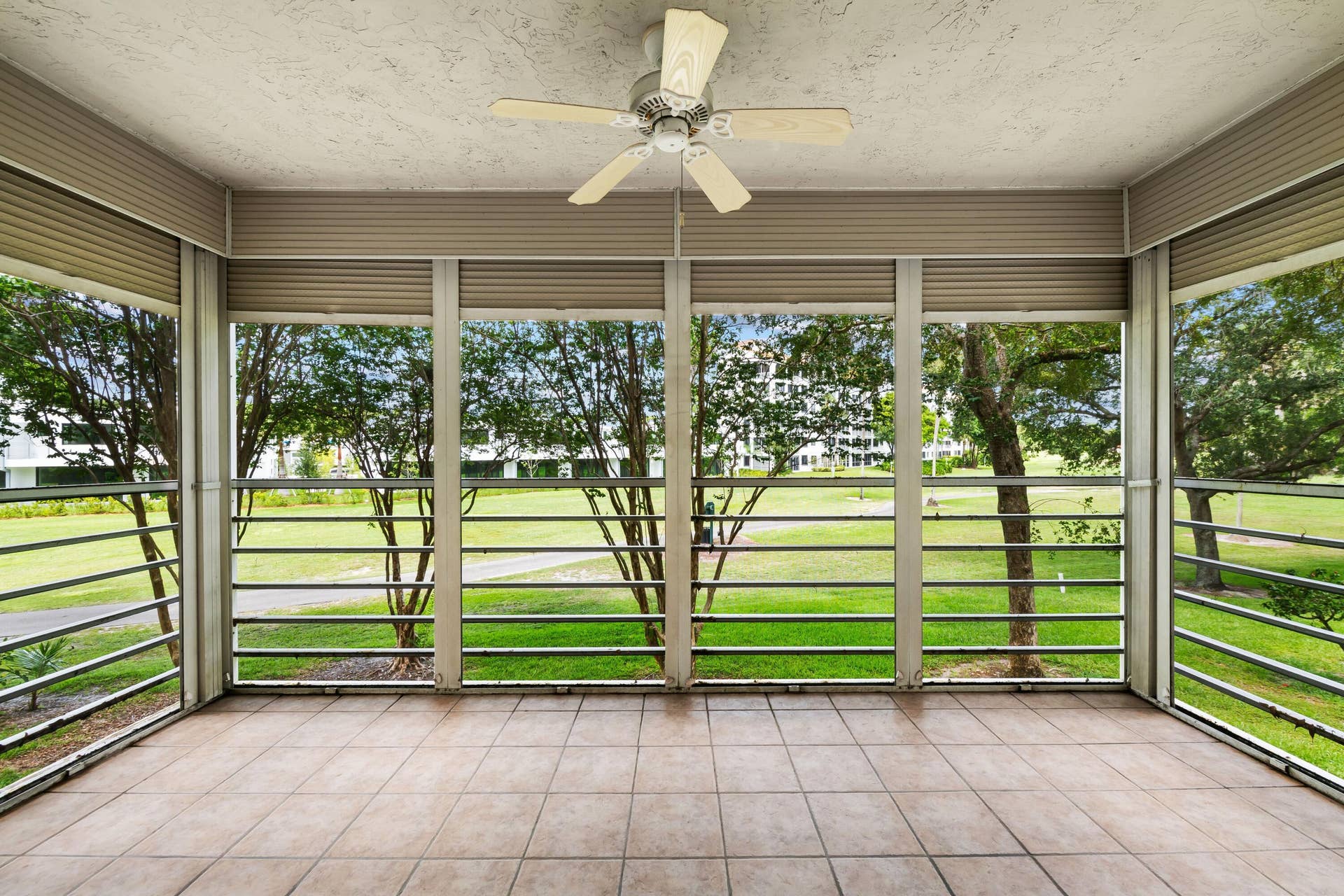 800 Cypress Grove Drive, #211, Pompano Beach, FL 33069 ZNLsBq9Q