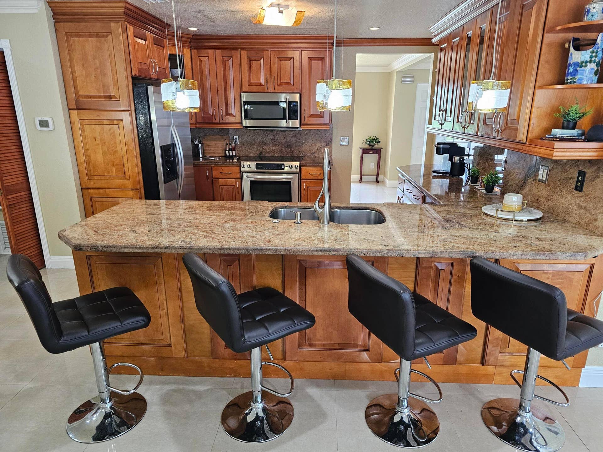 851 E Plantation Circle, Plantation, FL 33324 Chef Kitchen