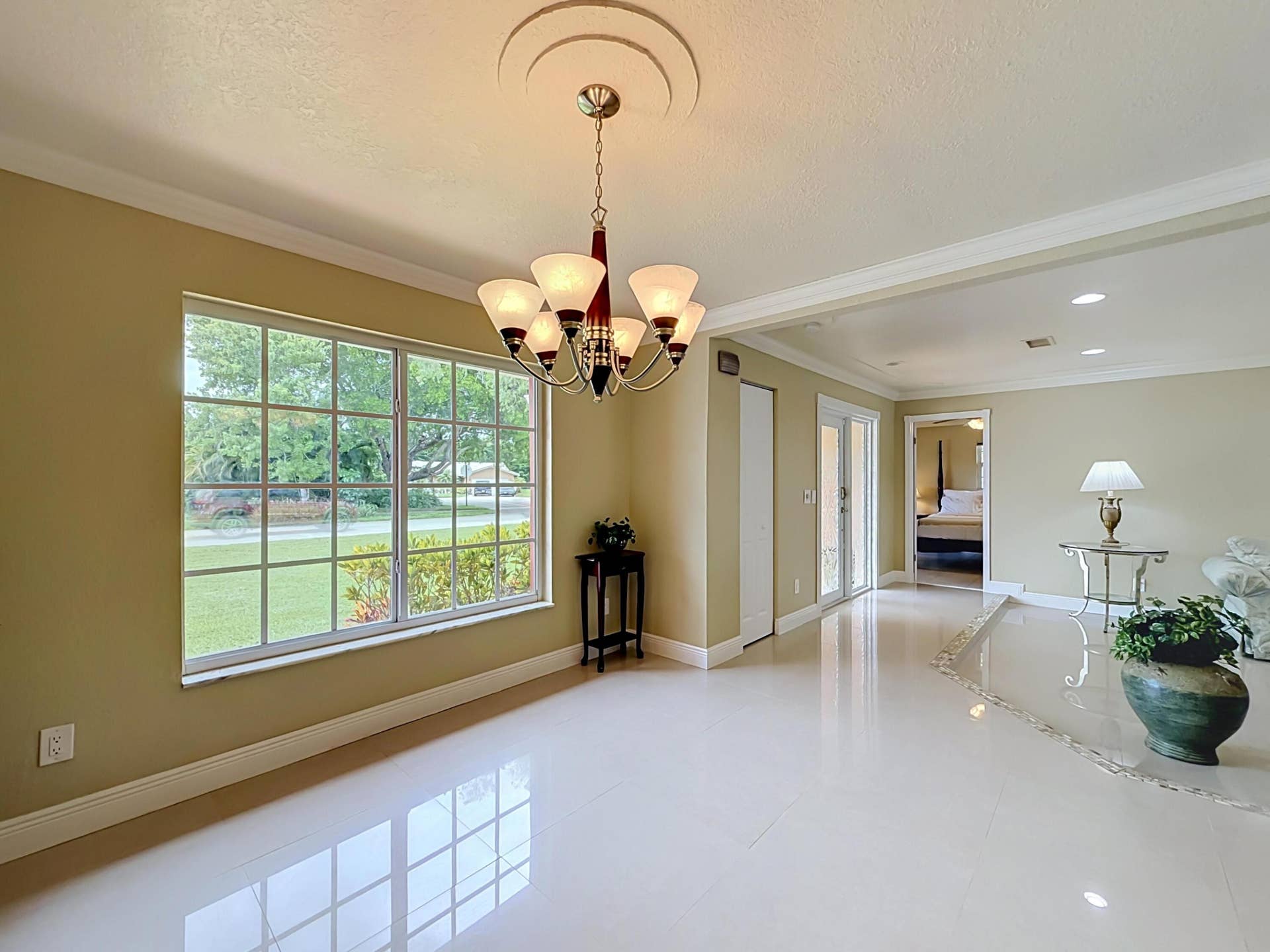 851 E Plantation Circle, Plantation, FL 33324 Dining to front