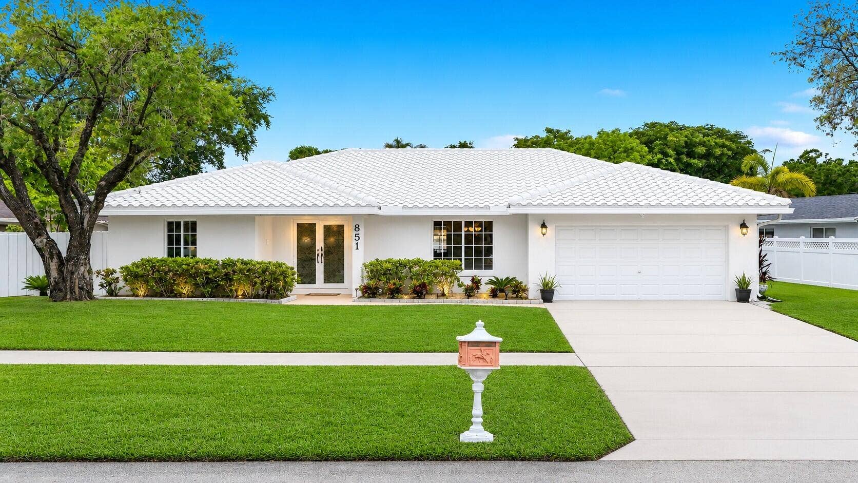 851 E Plantation Circle, Plantation, FL 33324 Lightened by AI