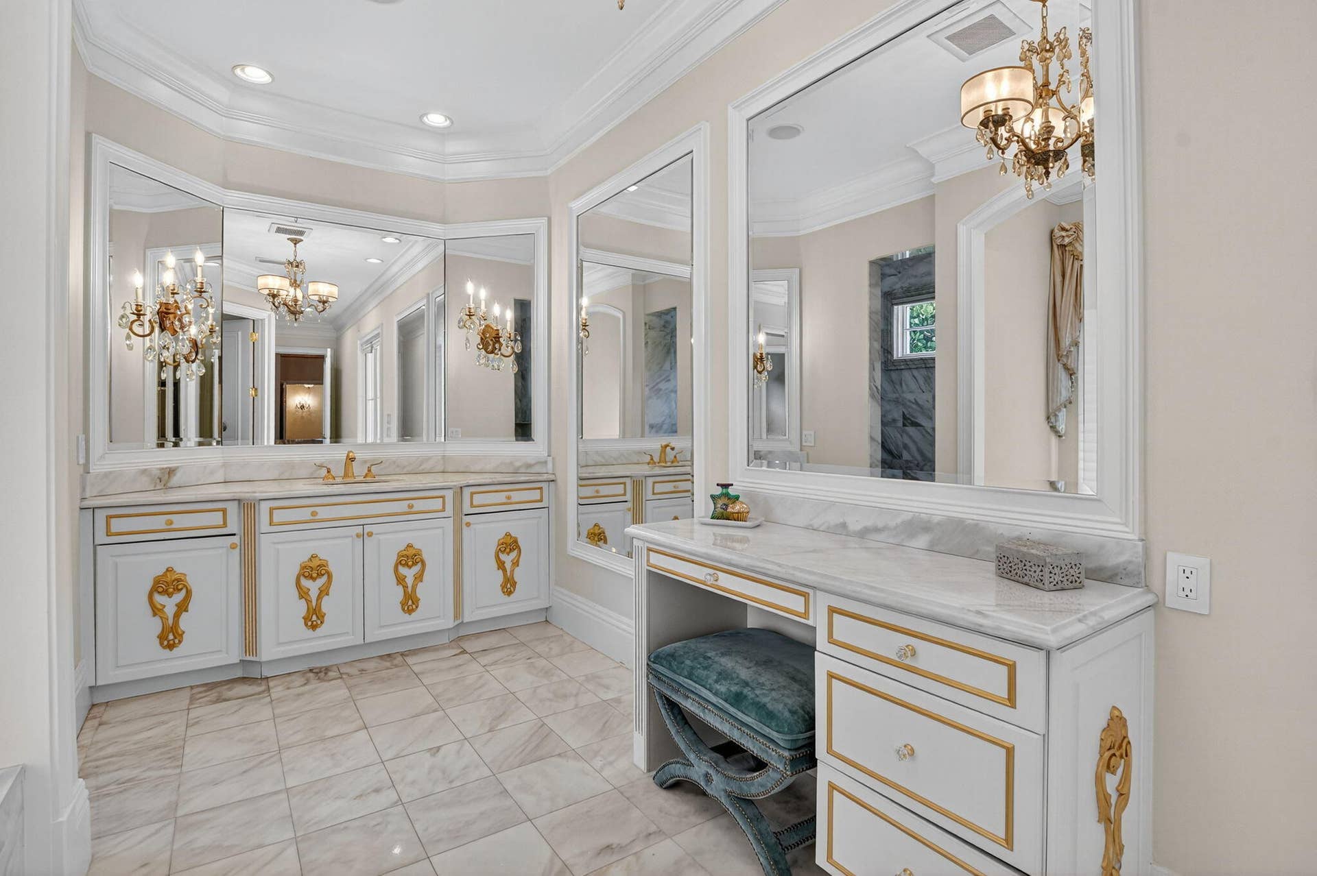 377 E Coconut Palm Road, Boca Raton, Boca Raton, FL 33432 20260228124238207373000000-o
