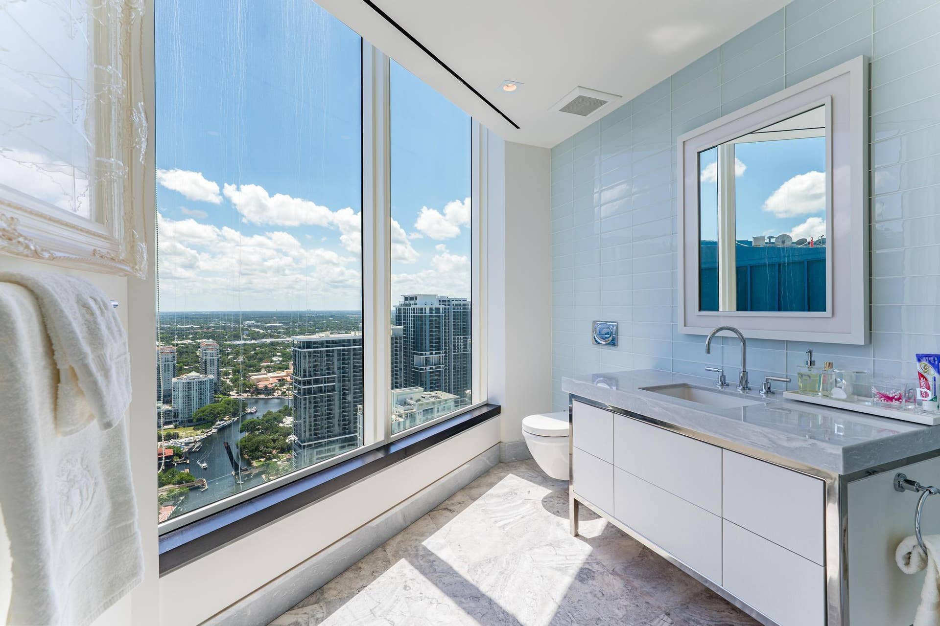 333 Las Olas Way, #4206, Fort Lauderdale, FL 33301 DSC07572-HDR-Edit