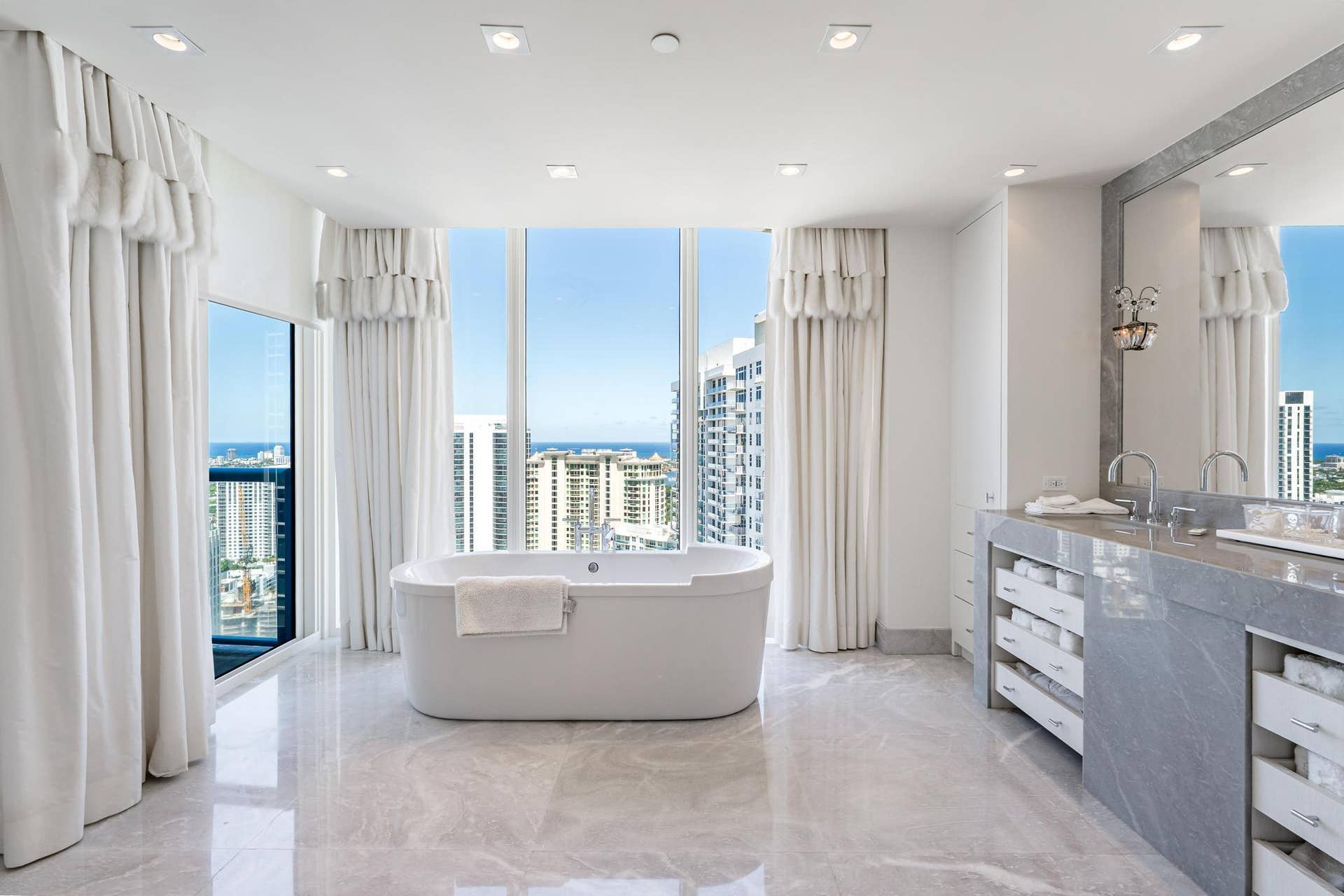 333 Las Olas Way, #4206, Fort Lauderdale, FL 33301 22