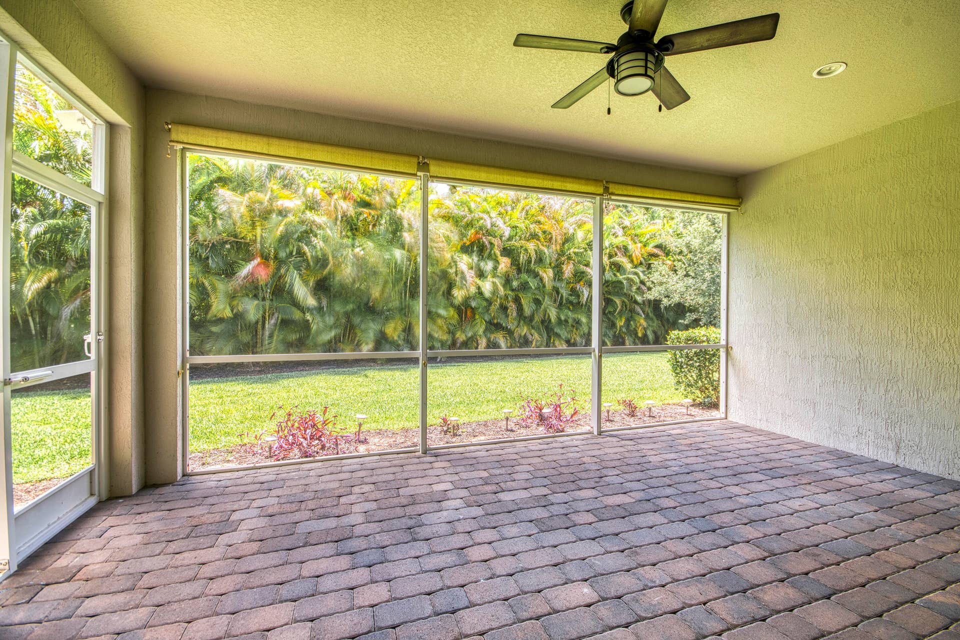 134 Shores Pointe Drive, Jupiter, FL 33458 Screen-Enclosed Covered Patio