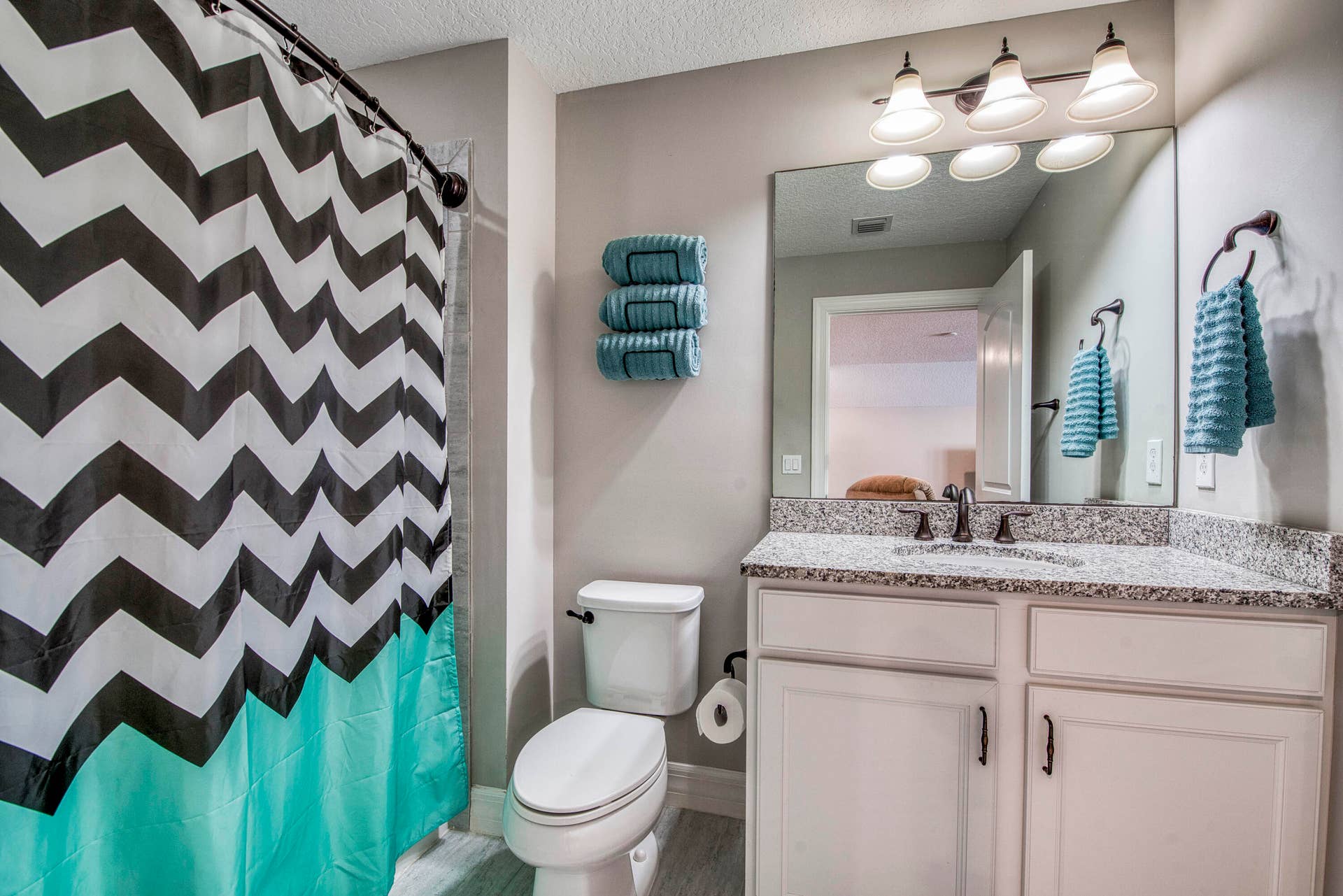 134 Shores Pointe Drive, Jupiter, FL 33458 Guest Bath 4