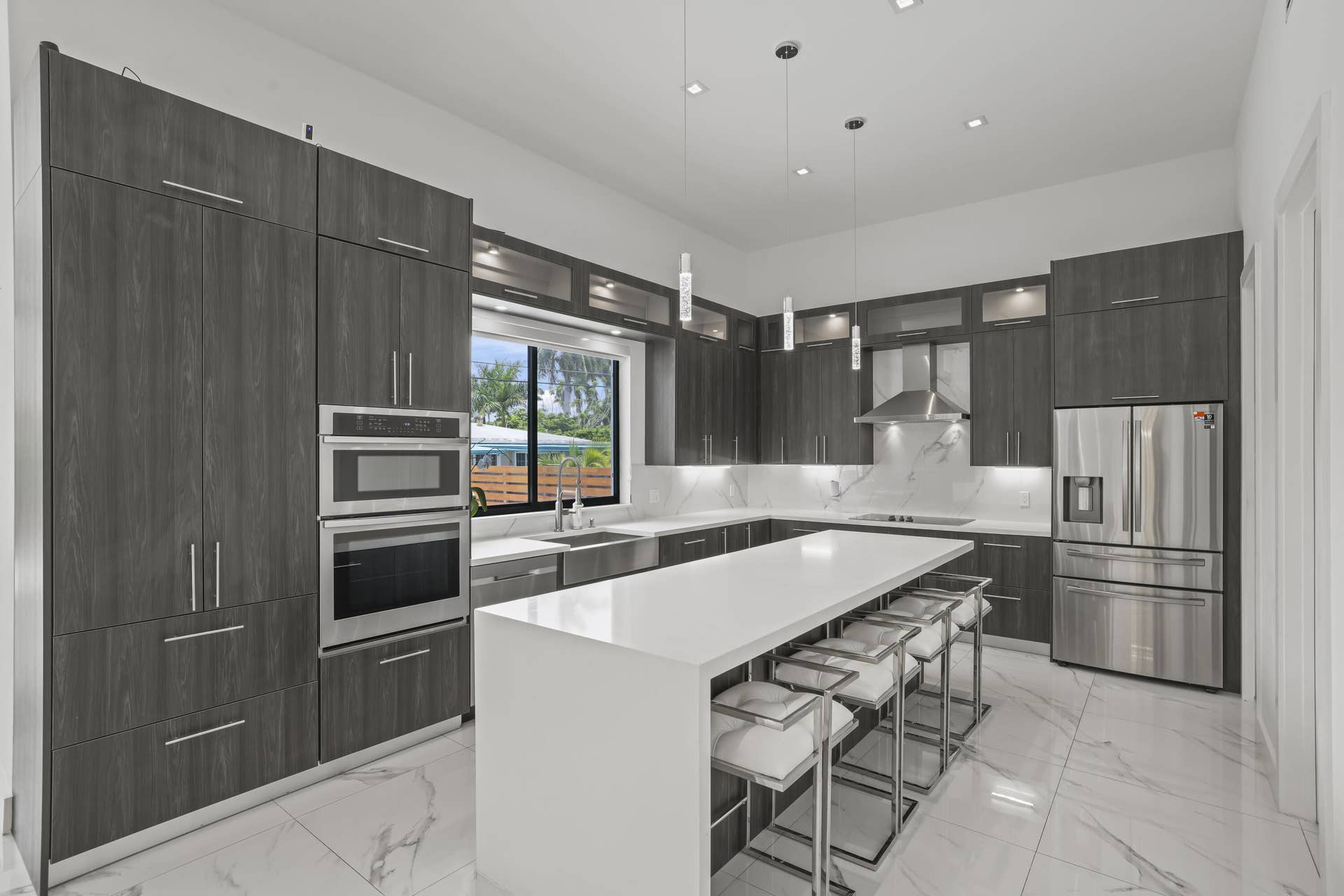 2620 Southeast 6th St - 9.jpg-FULL