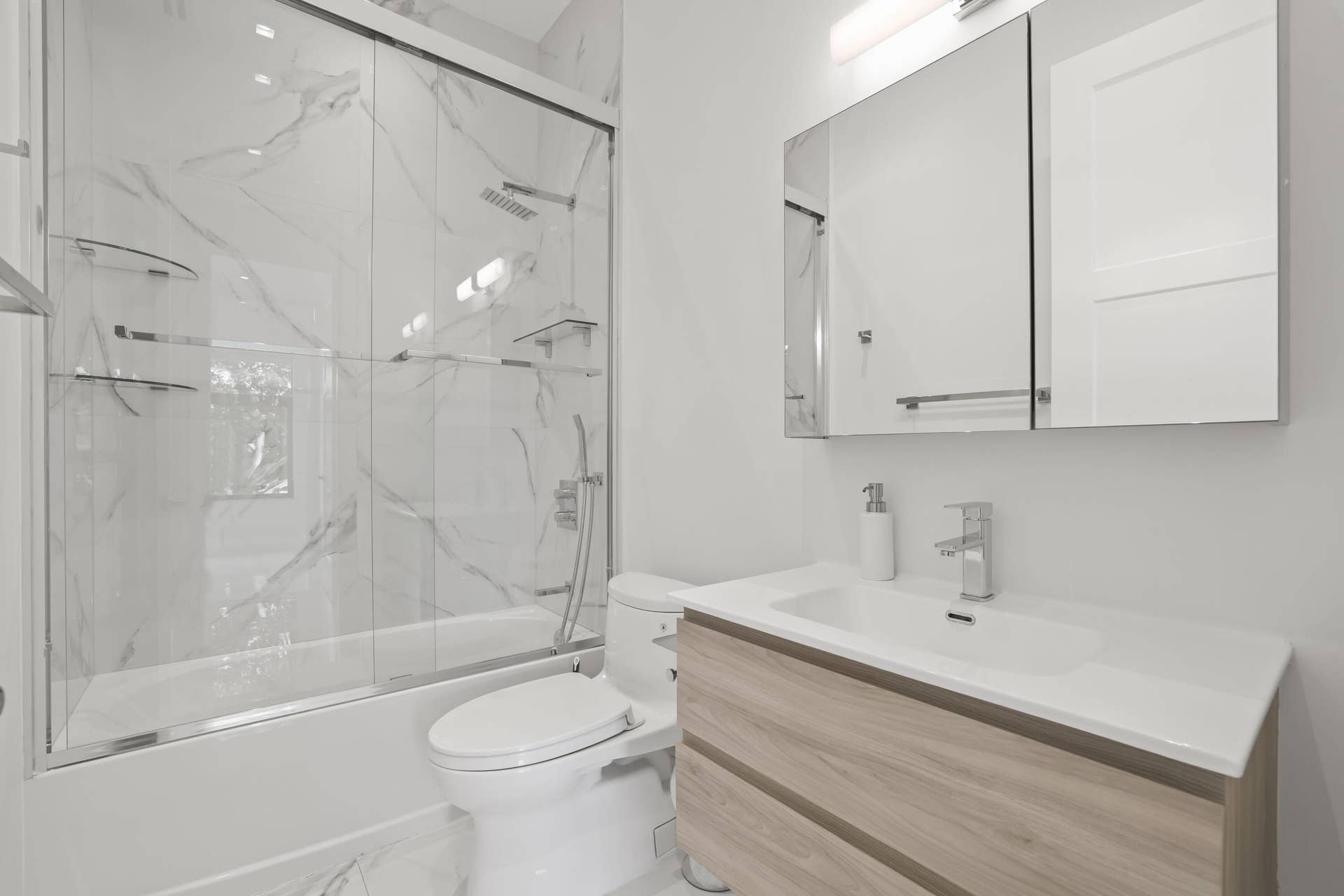 2620 Southeast 6th St - 42.jpg-FULL